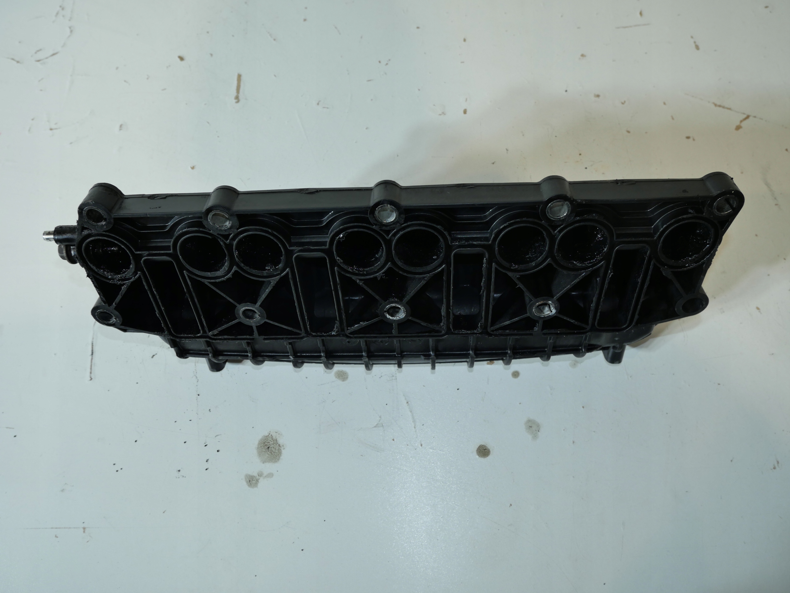 intake manifold AUDI VW 03G129711AP