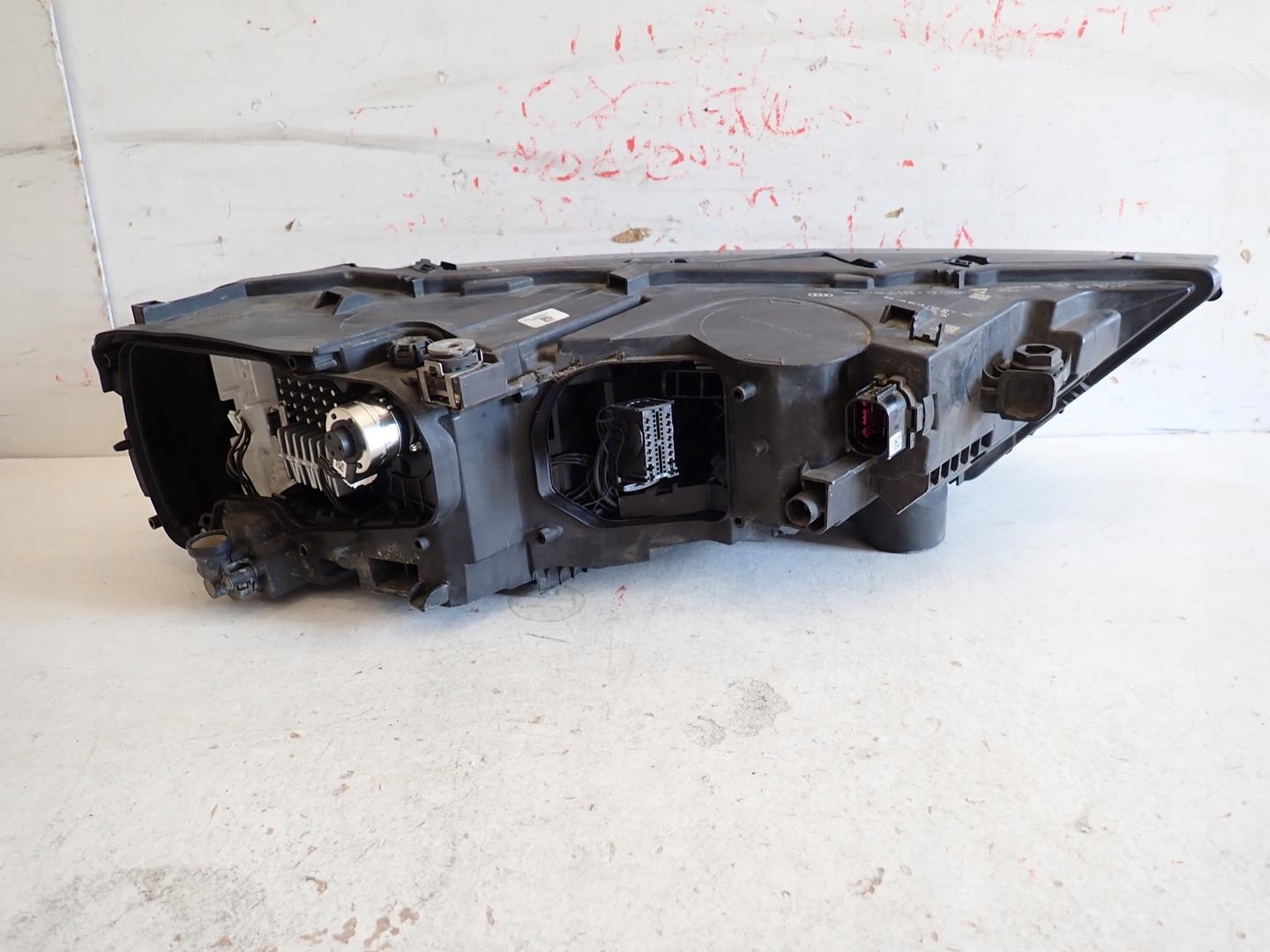 light front left AUDI Q7 II LIFT 2019- FULL LED MATRIX 4M0941039C