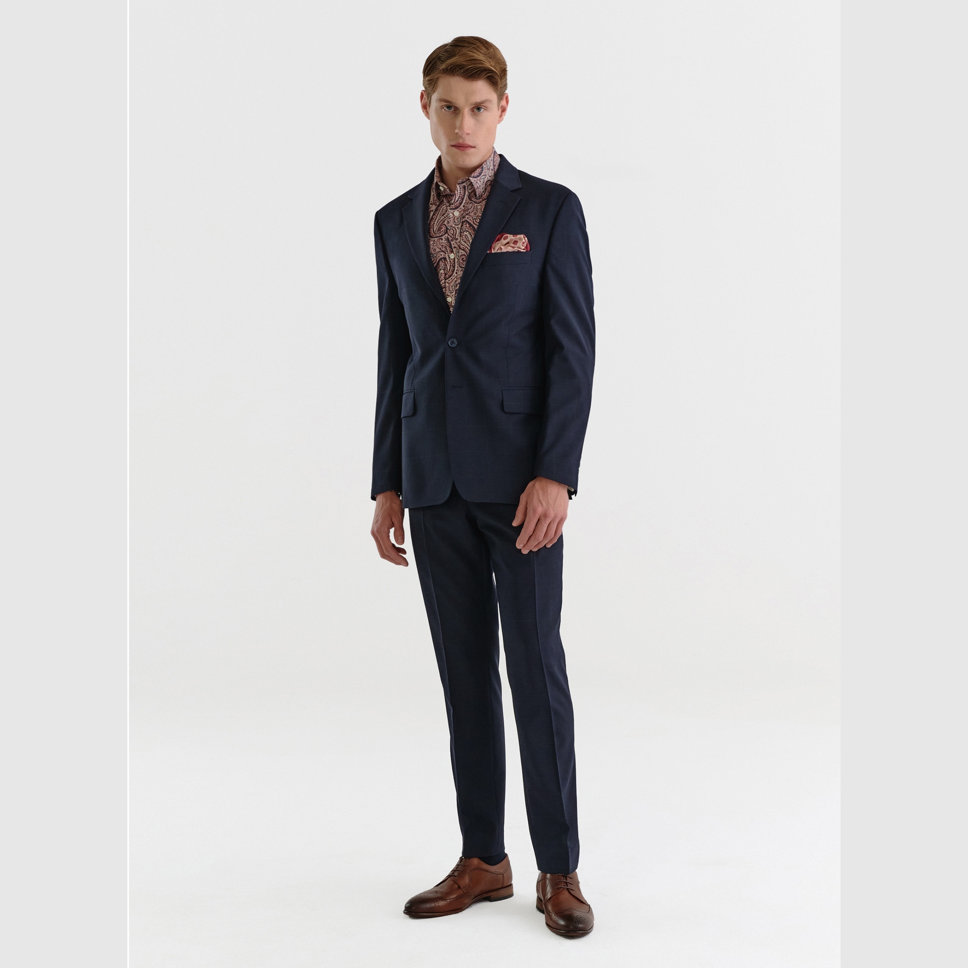 Tmavě modrý pánský kostkovaný oblek od Pako Lorente vel