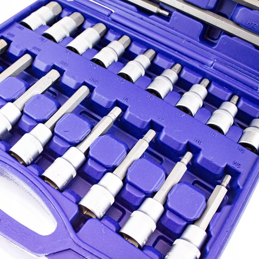 ZESTAW KLUCZY NASADOWYCH SZEŚCIOKĄTNYCH Z WALIZKĄ 30EL. Stan opakowania oryginalne