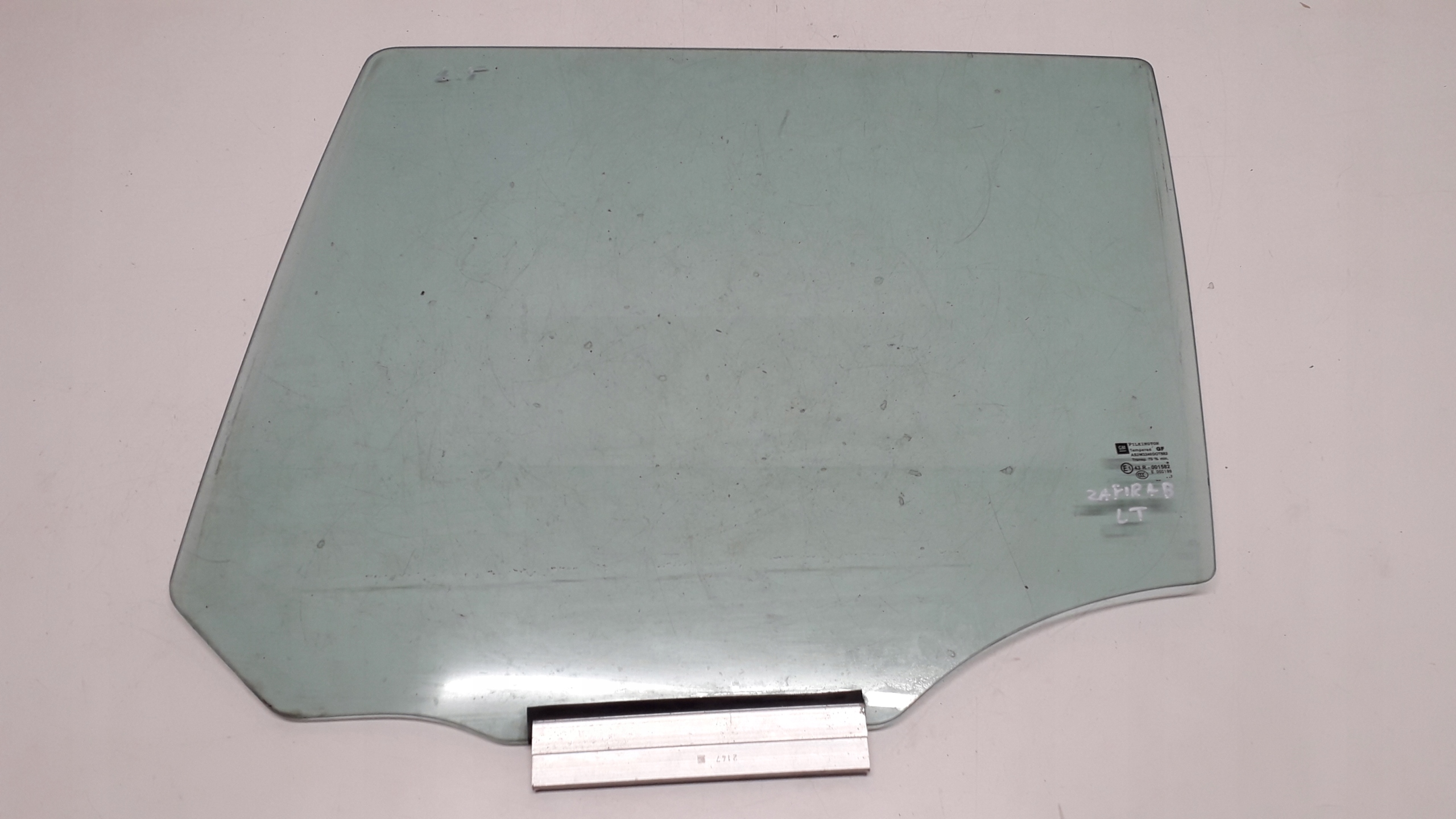 OPEL ZAFIRA B 05- SZYBA LEWA TYLNA