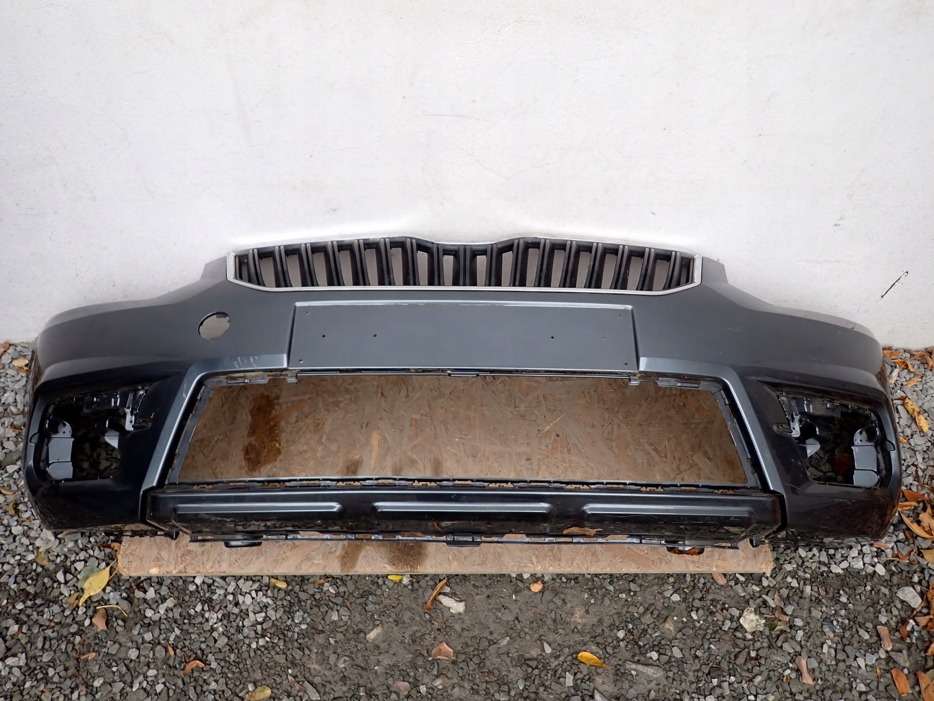 bumper front front SKODA YETI 5L LIFT 2013-2017
