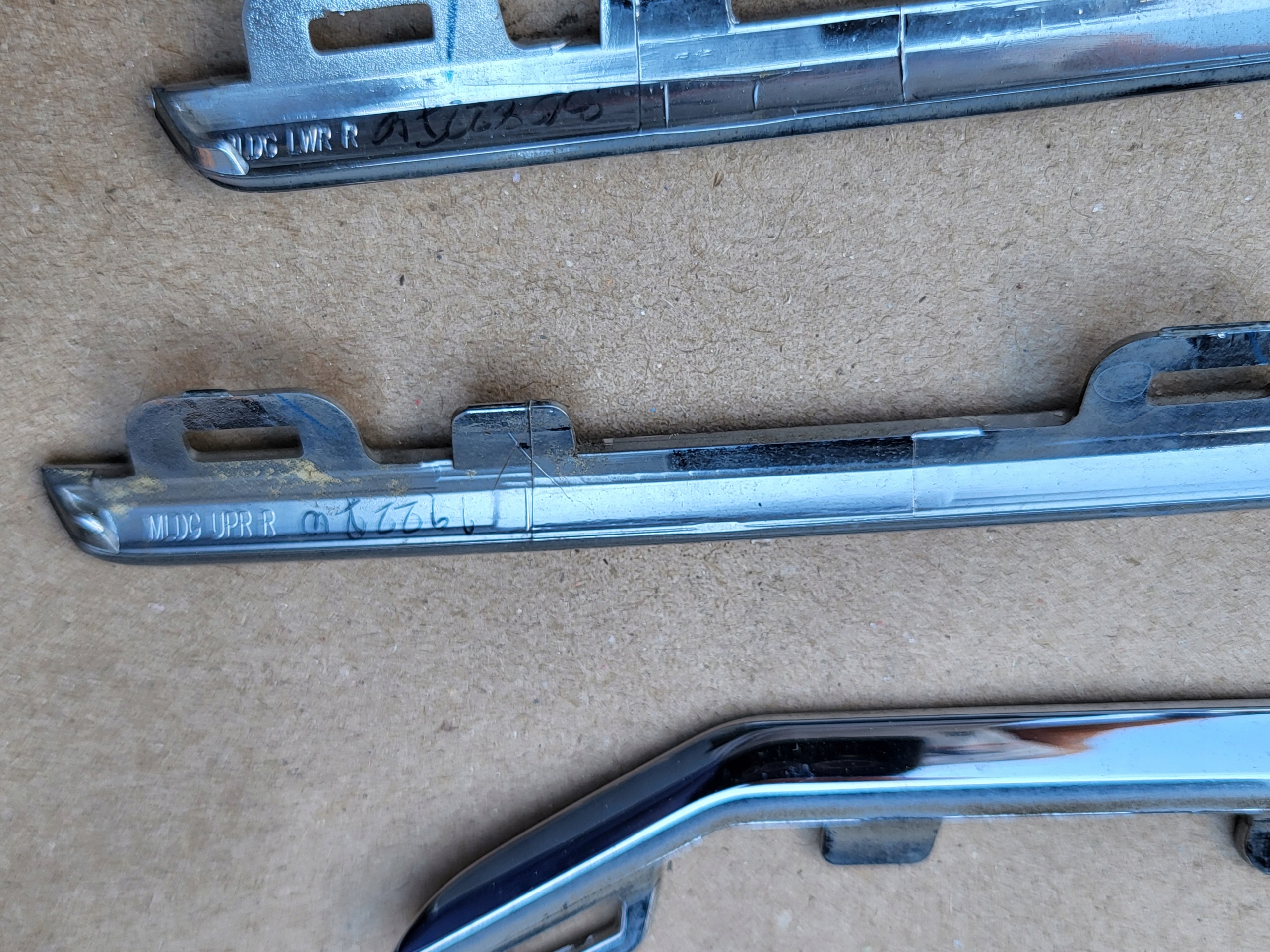moulding CHROM 4 SZT. Z grille GRILLA front MITSUBISHI SPACE STAR OE