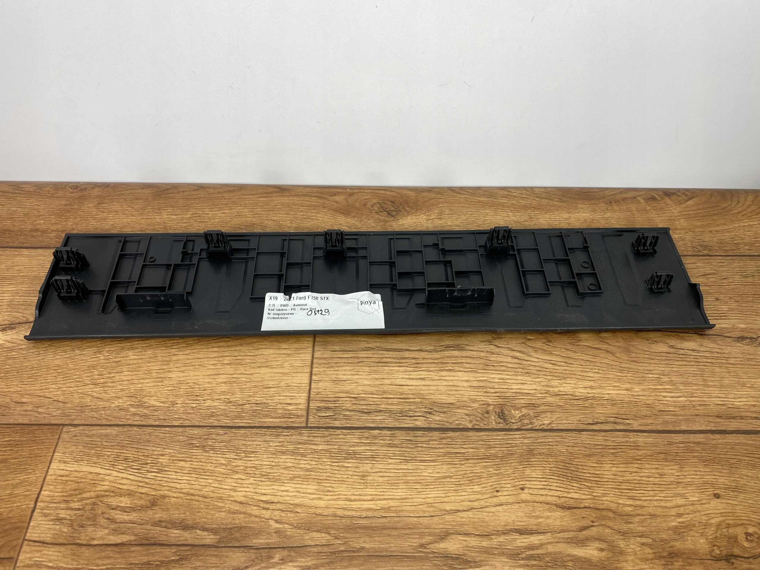 left cover moulding threshold Ford F150 2021+ USA