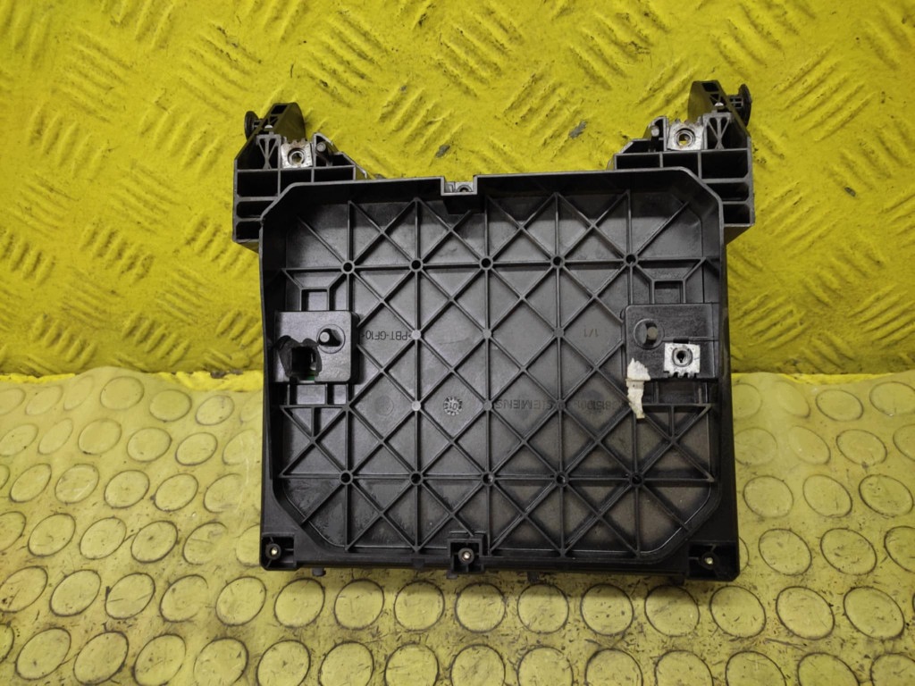VW SHARAN and module compartment BSI 7M3962258S