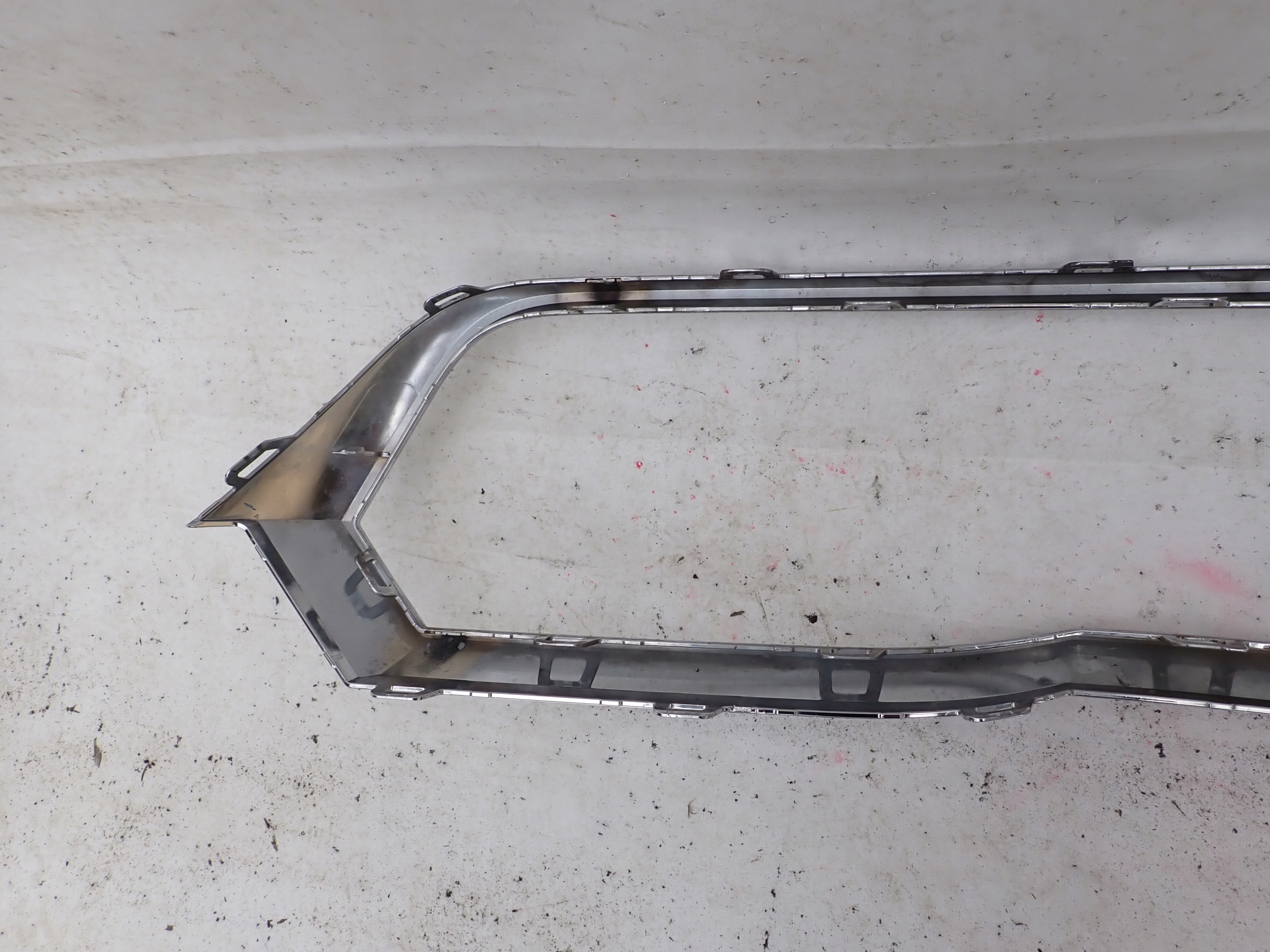 SKODA OCTAVIA IV 4 19-> moulding CHROM GRILLA