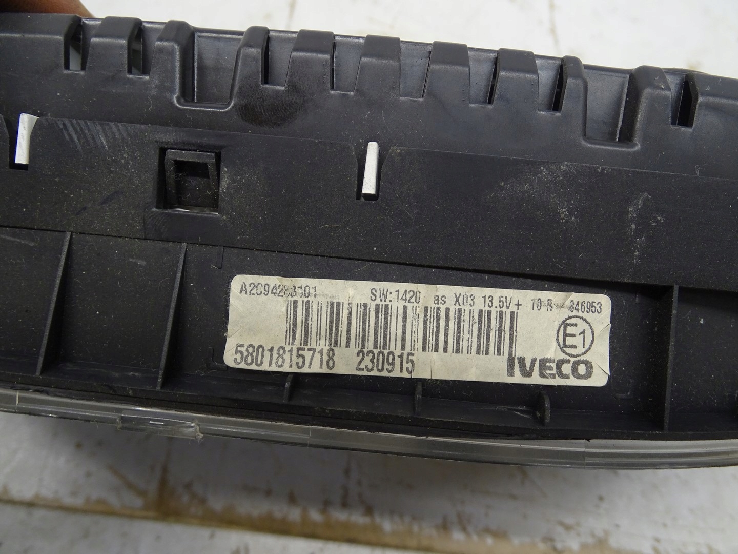 dials dials IVECO DAILY VI 2,3 14- 5801815718 UK