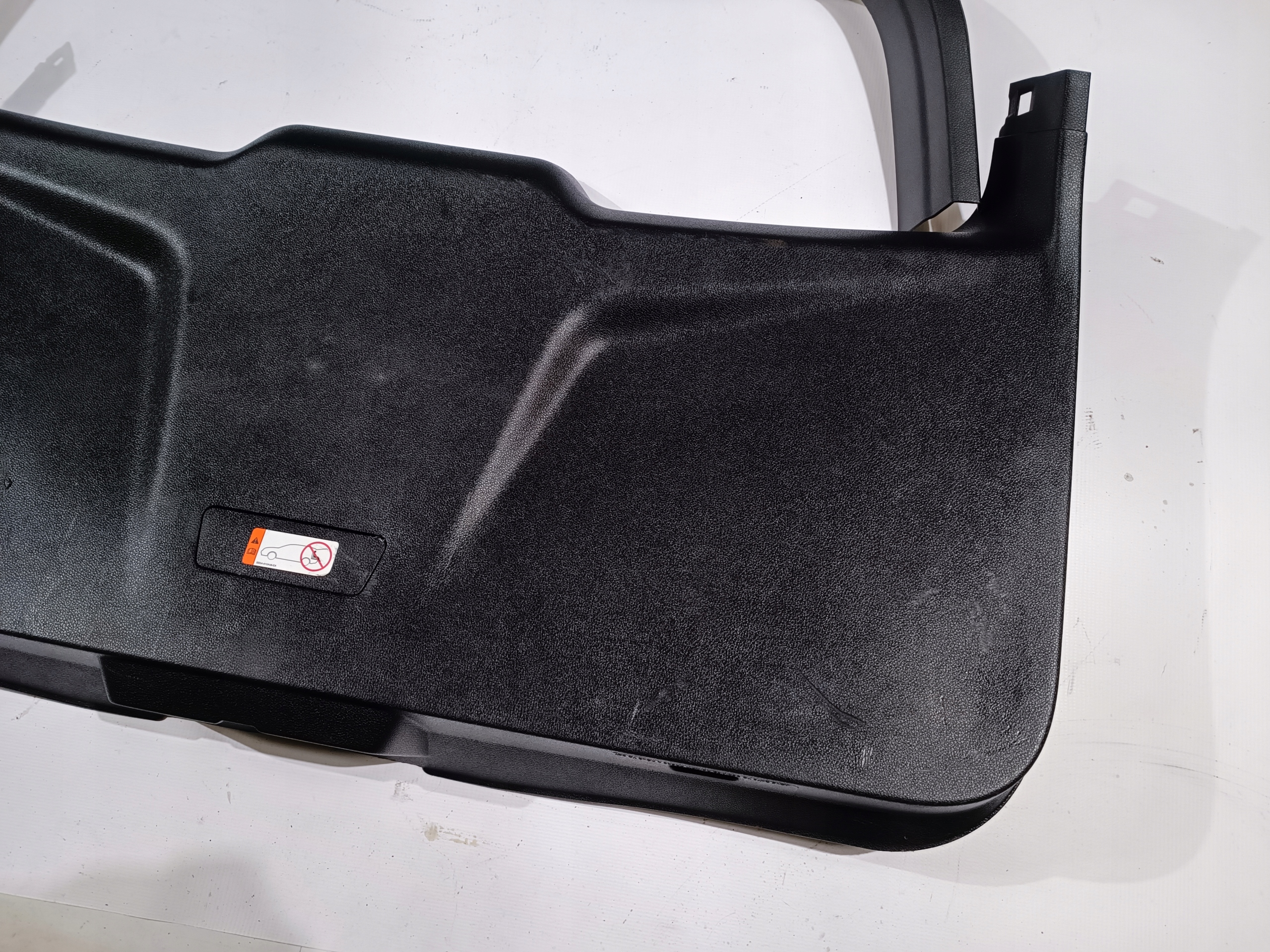 upholstery side side bonnet boot Ford Explorer 2016