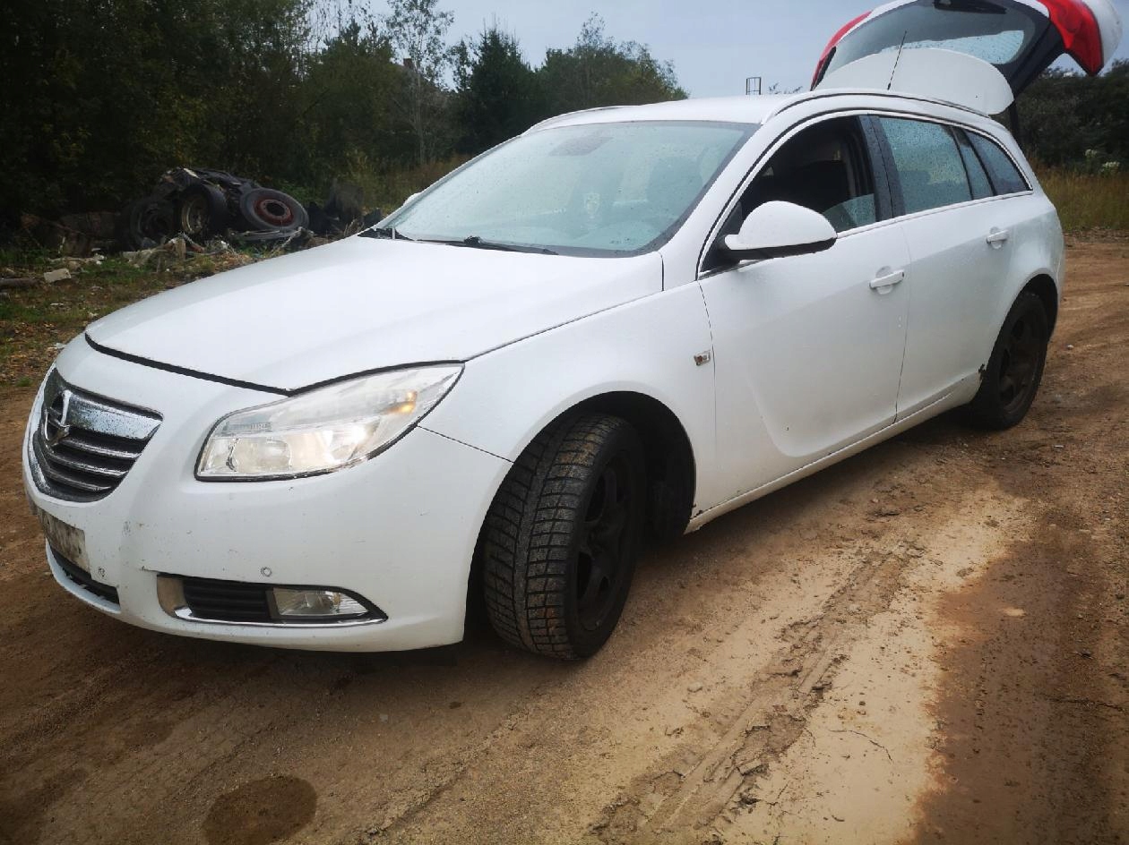 opel insignia шланг интеркулера 2009 2.0л