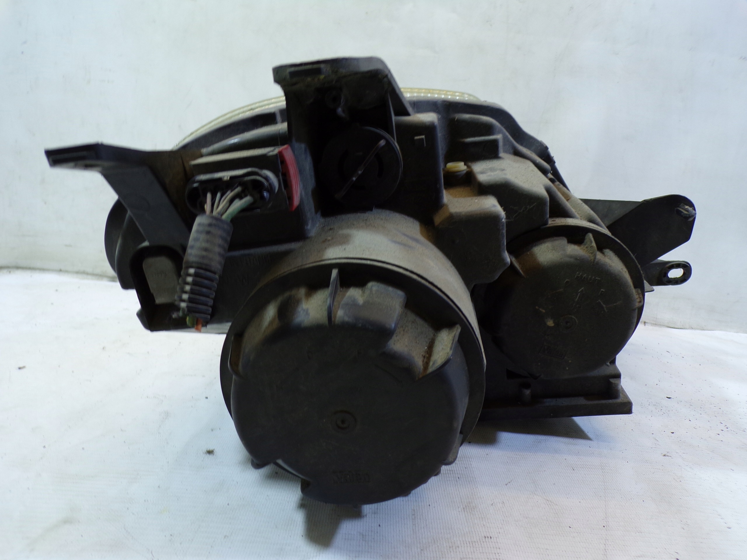 light front front left CITROEN C8 (1)
