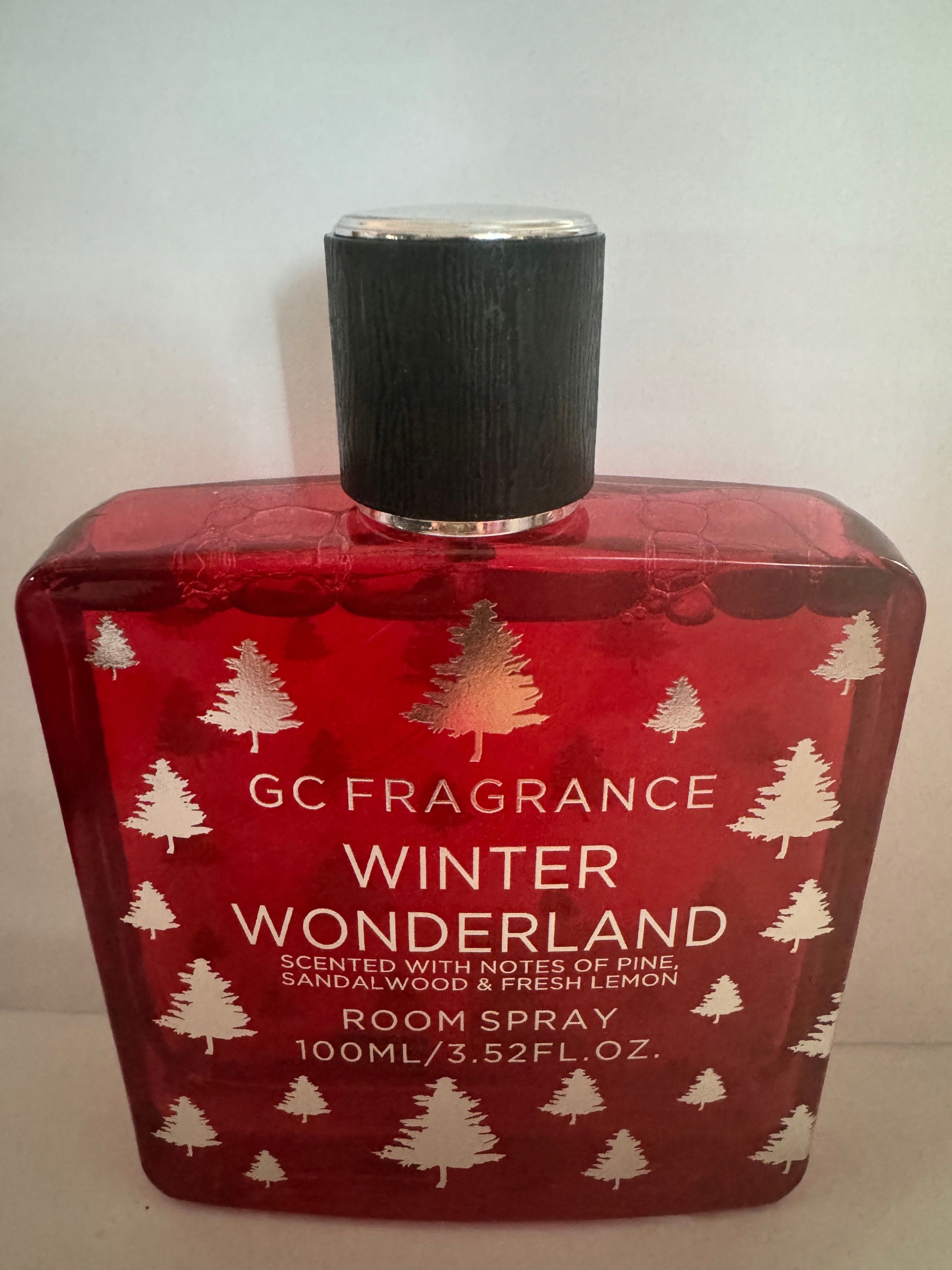 Levně Zimní Království Kouzel Pine,sandálwood&lemon Sprej na povlečení a prostory