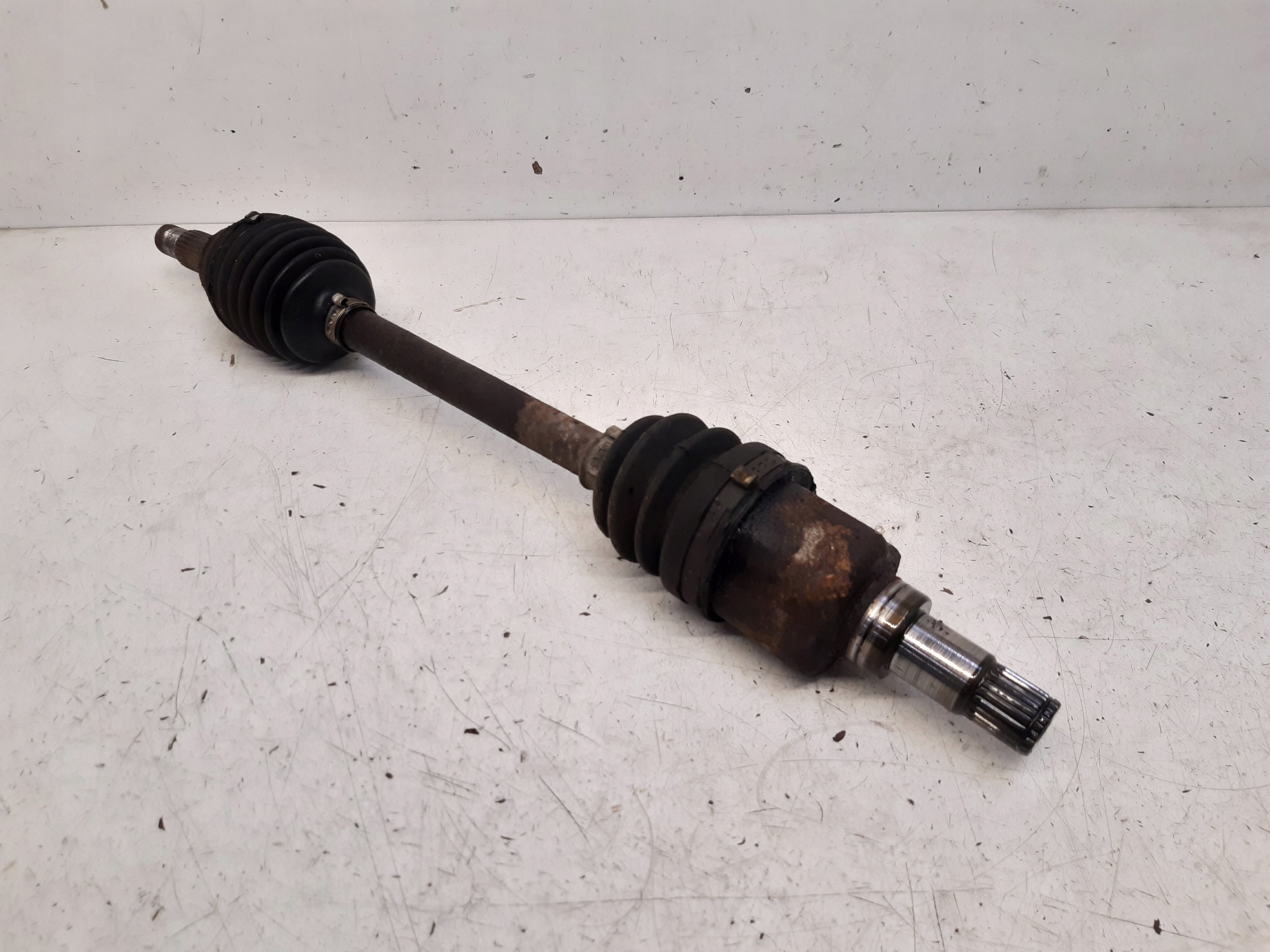 semi-axis left Ford Fiesta MK7
