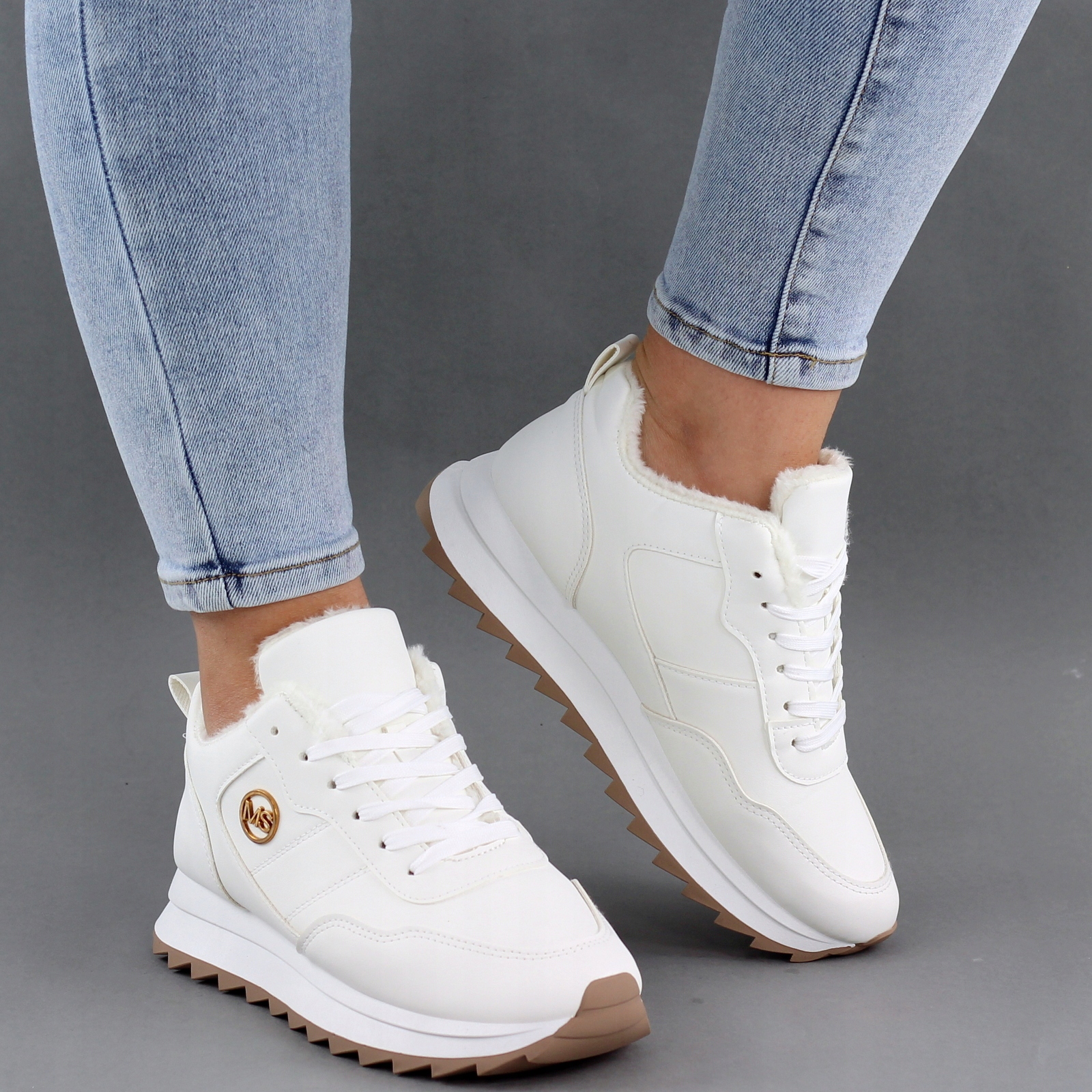 BIAŁE BUTY ŚNIEGOWCE SZNUROWANE TRAPERY Z FUTREM MS 38 Rozmiar 38