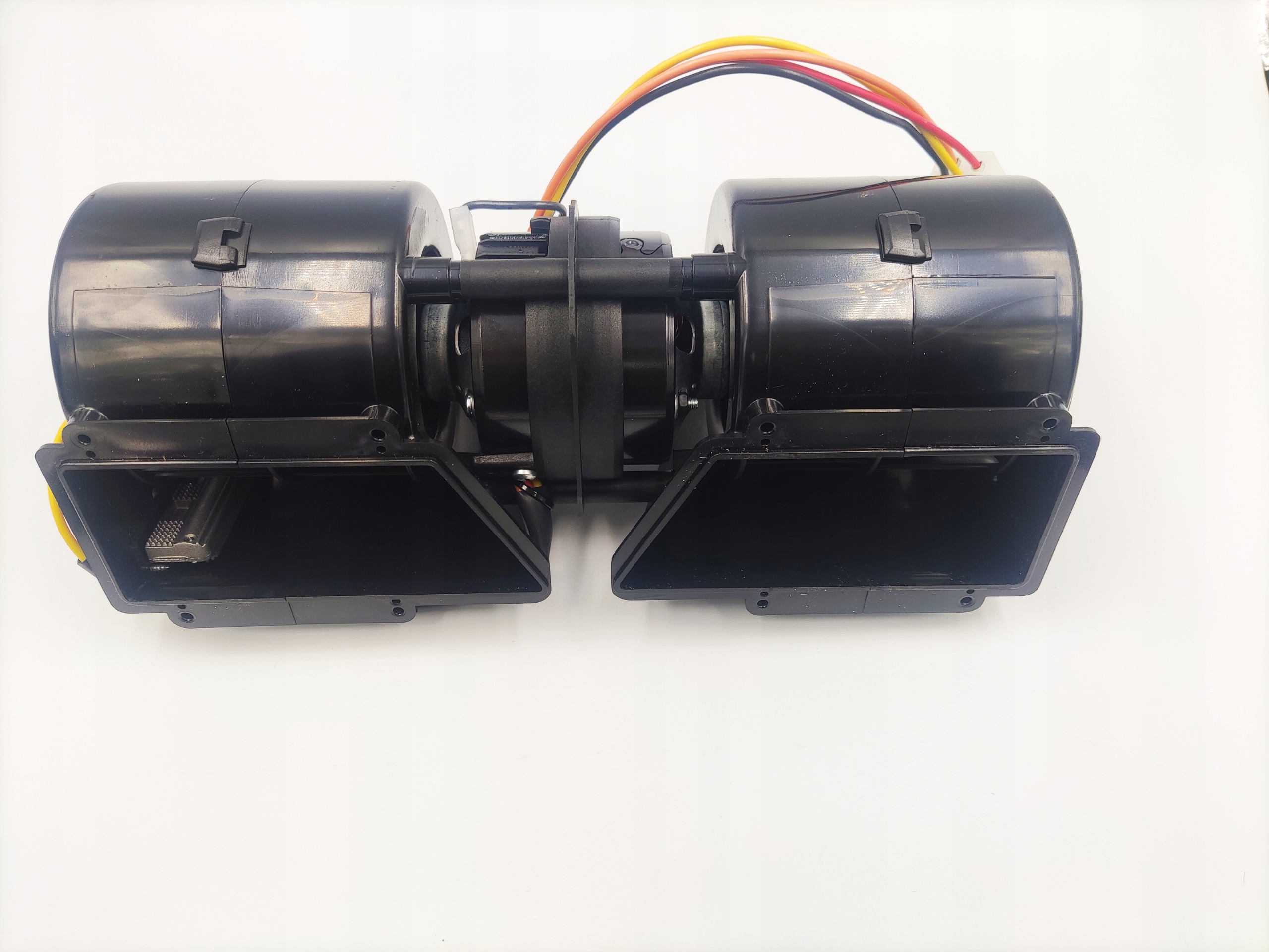 Dmuchawa SPAL 005 A45 02 CASE NEW HOLLAND 3 BIEGI Part manufacturer Spal