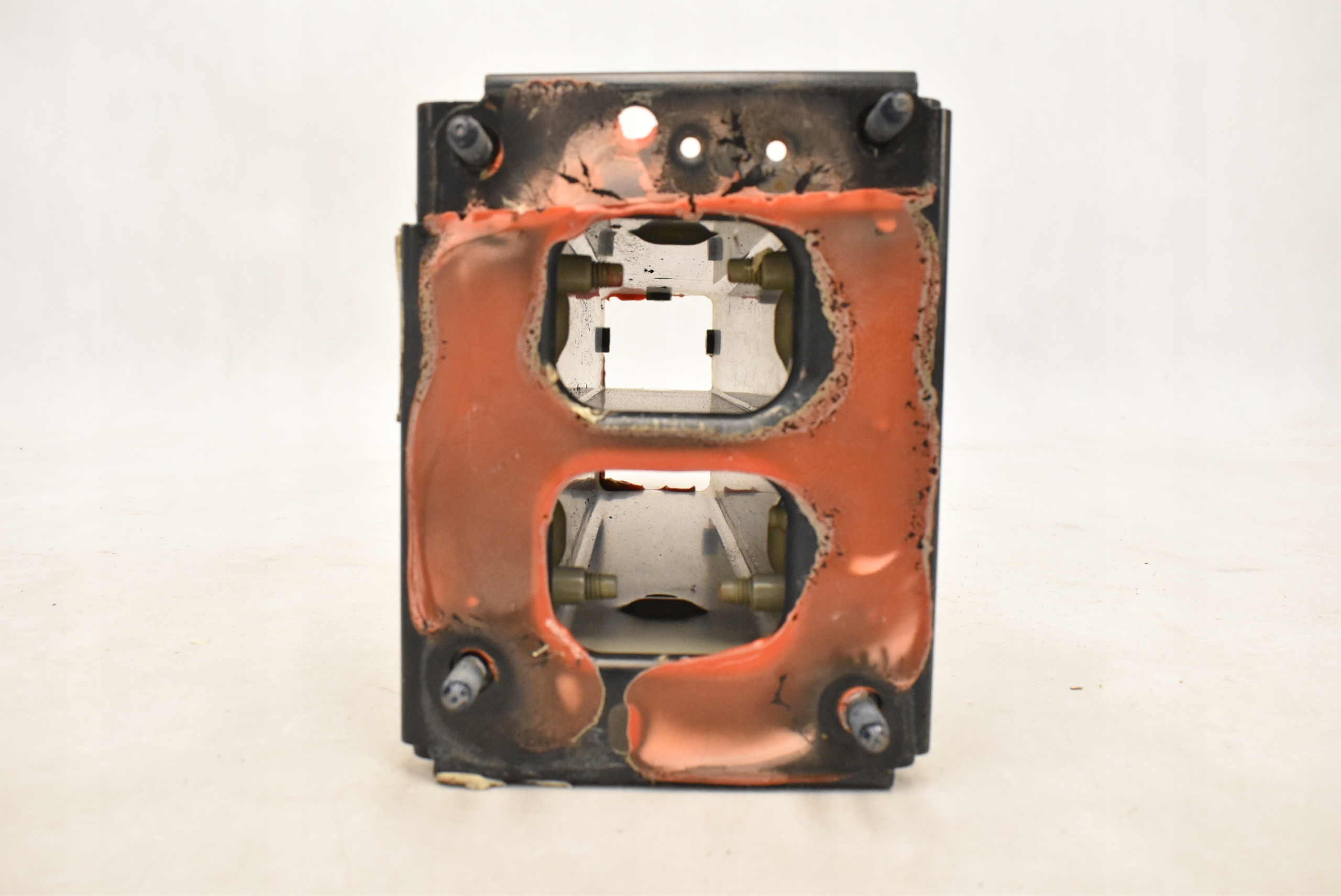 TESLA MODEL X PODŁUŻNICA TYLNA LEWA 1045610-00-F Jakość części (zgodnie z GVO) O - oryginał z logo producenta pojazdu (OE)