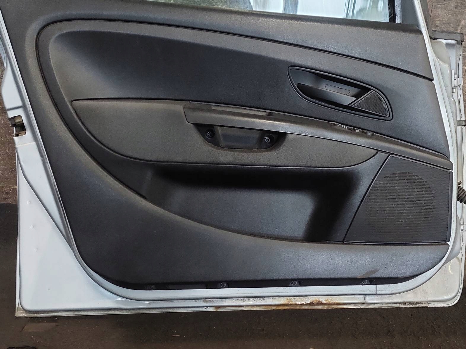door complete left front FIAT GRANDE PUNTO and 589