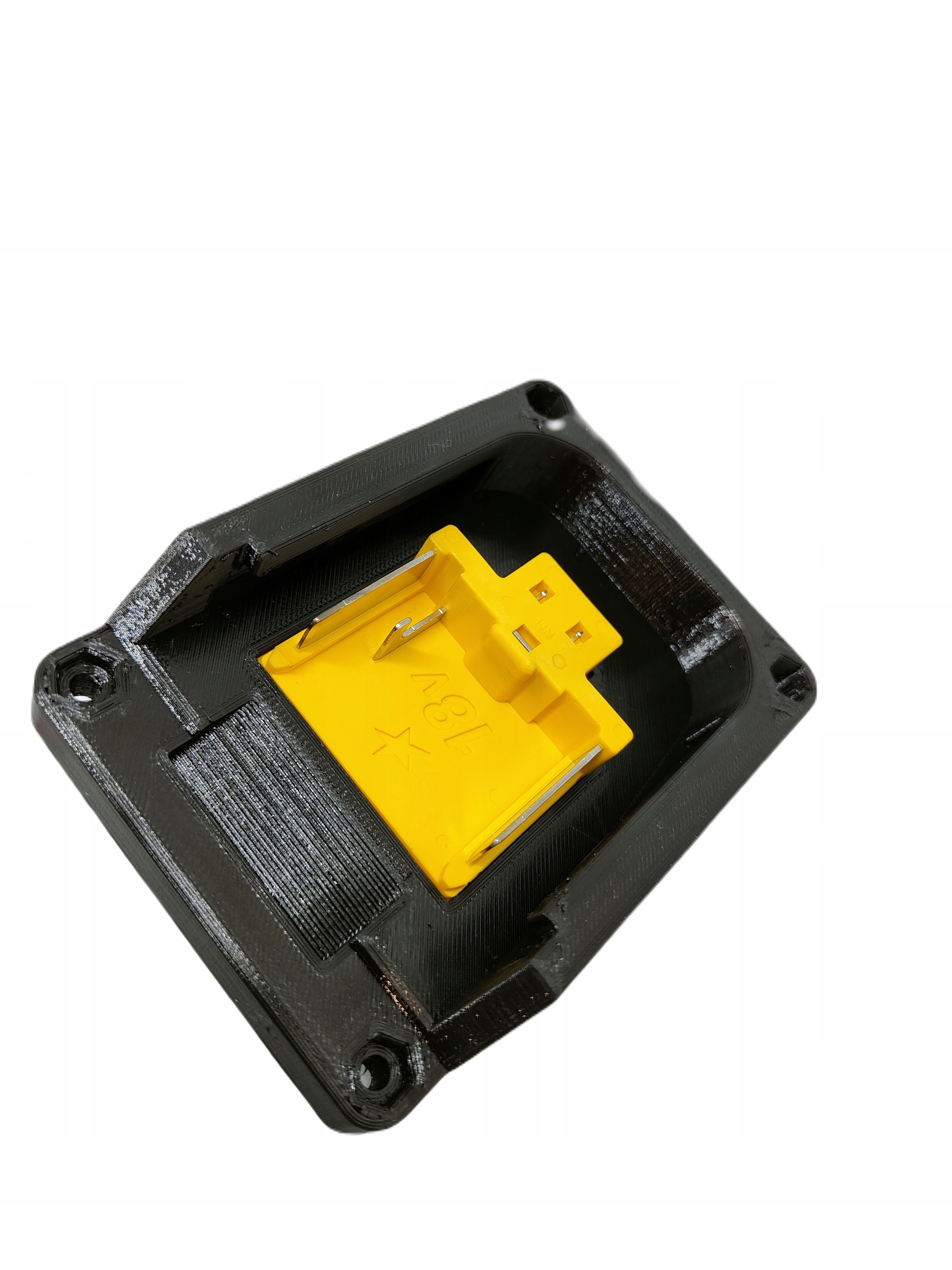 

Adapter baterii Makita