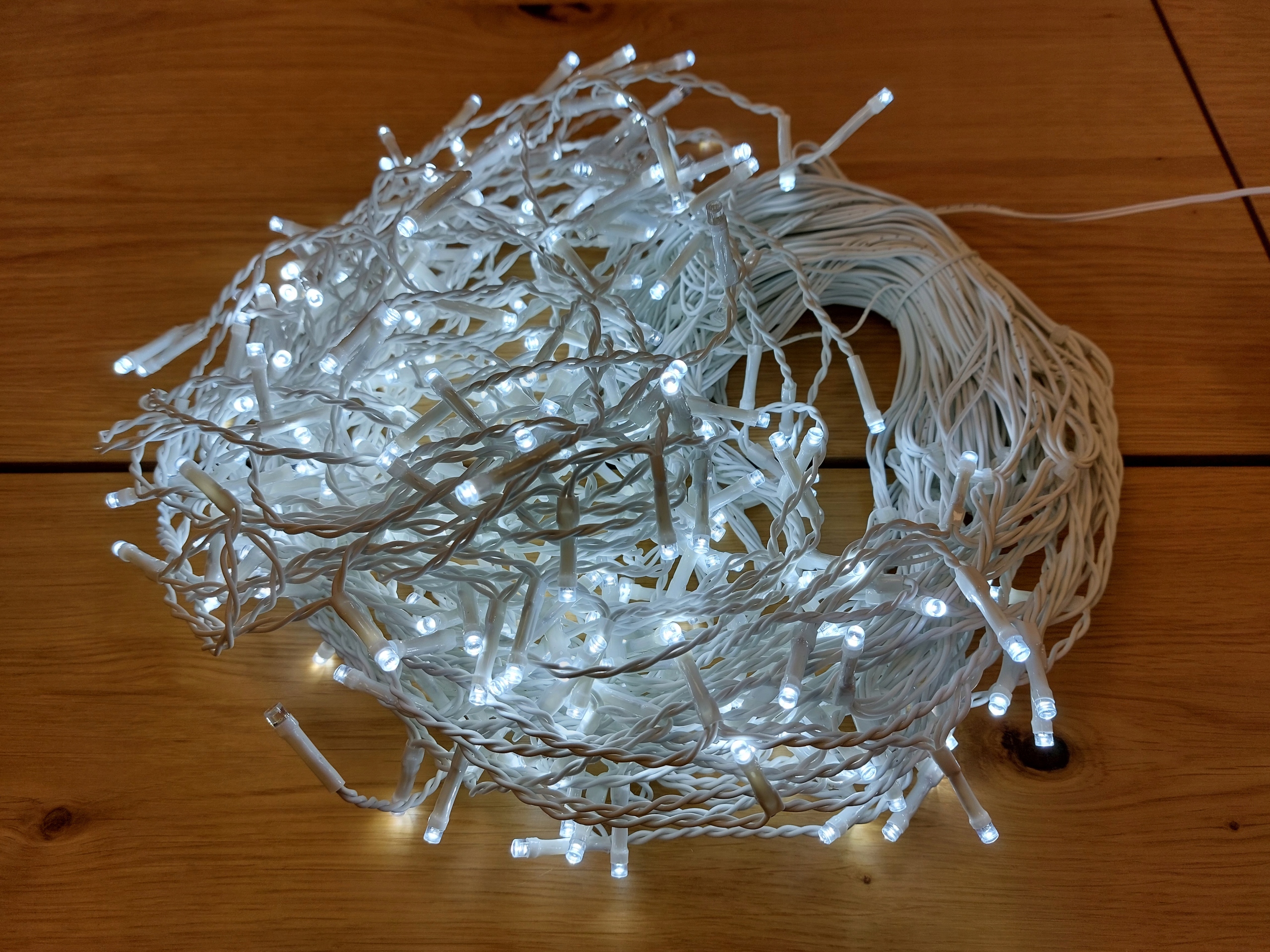LAMPKI CHOINKOWE 300 LED FLASH ZEWNĘTRZNE WEWNĘTRZNE ŚWIATEŁKA ŚWIĄTECZNE Marka Cortina