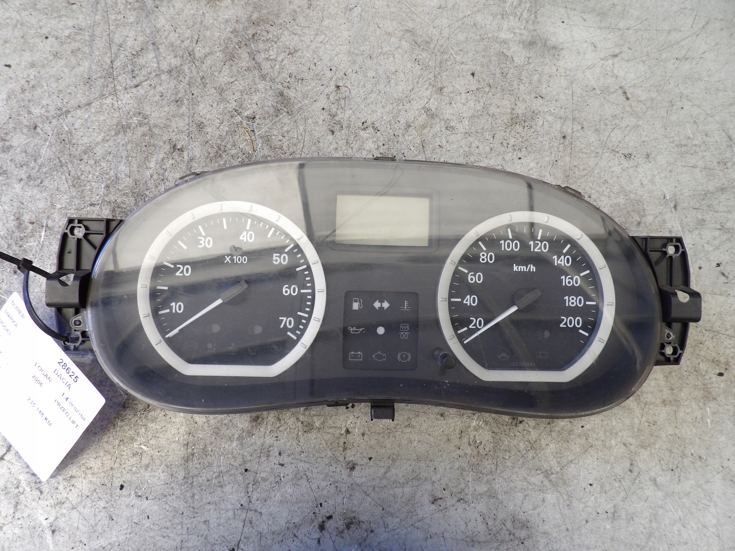 Dacia Logan dials, liczniki 8200377739