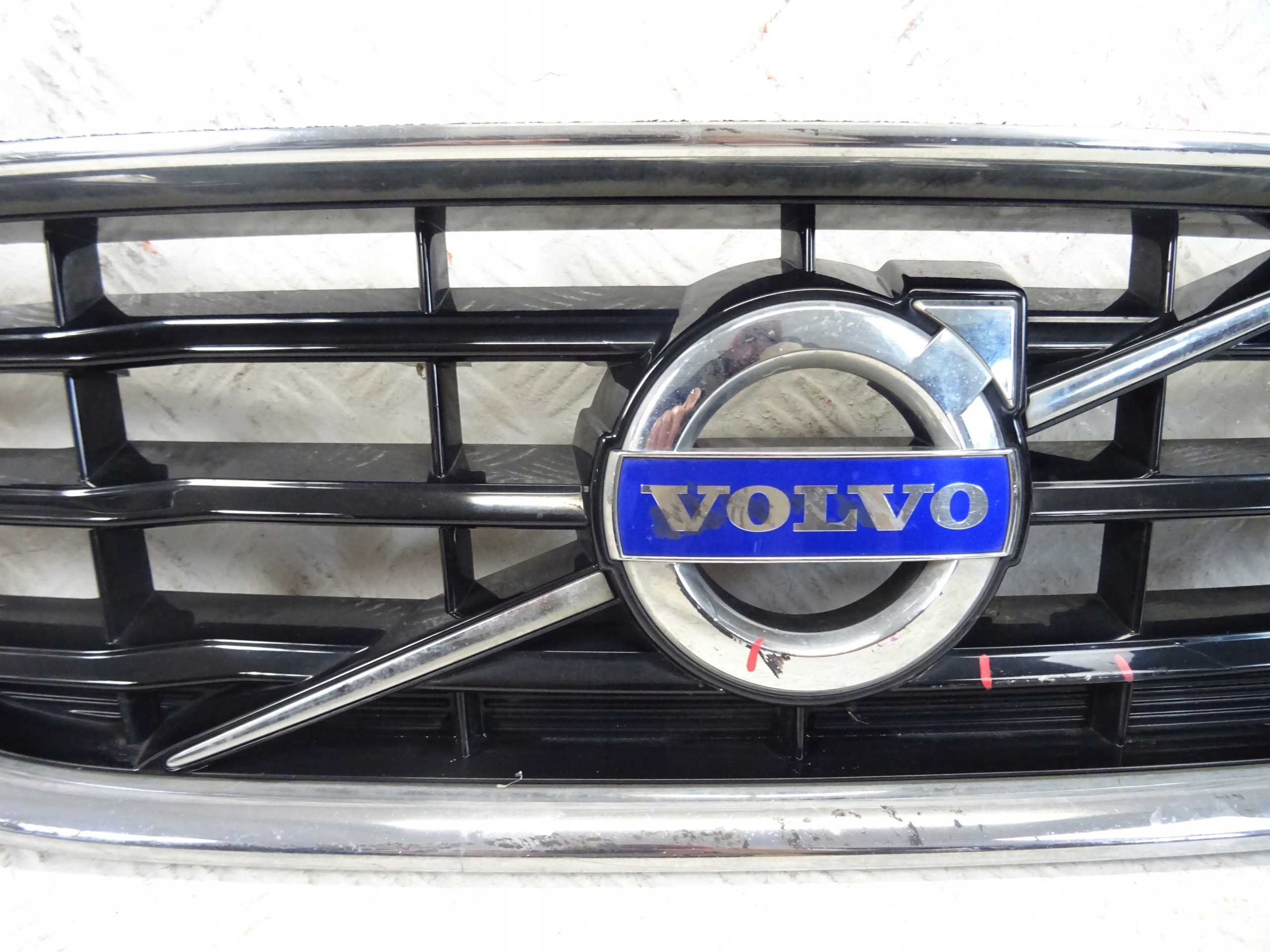 maska maska předek přední VOLVO V40 II R-design 31283764