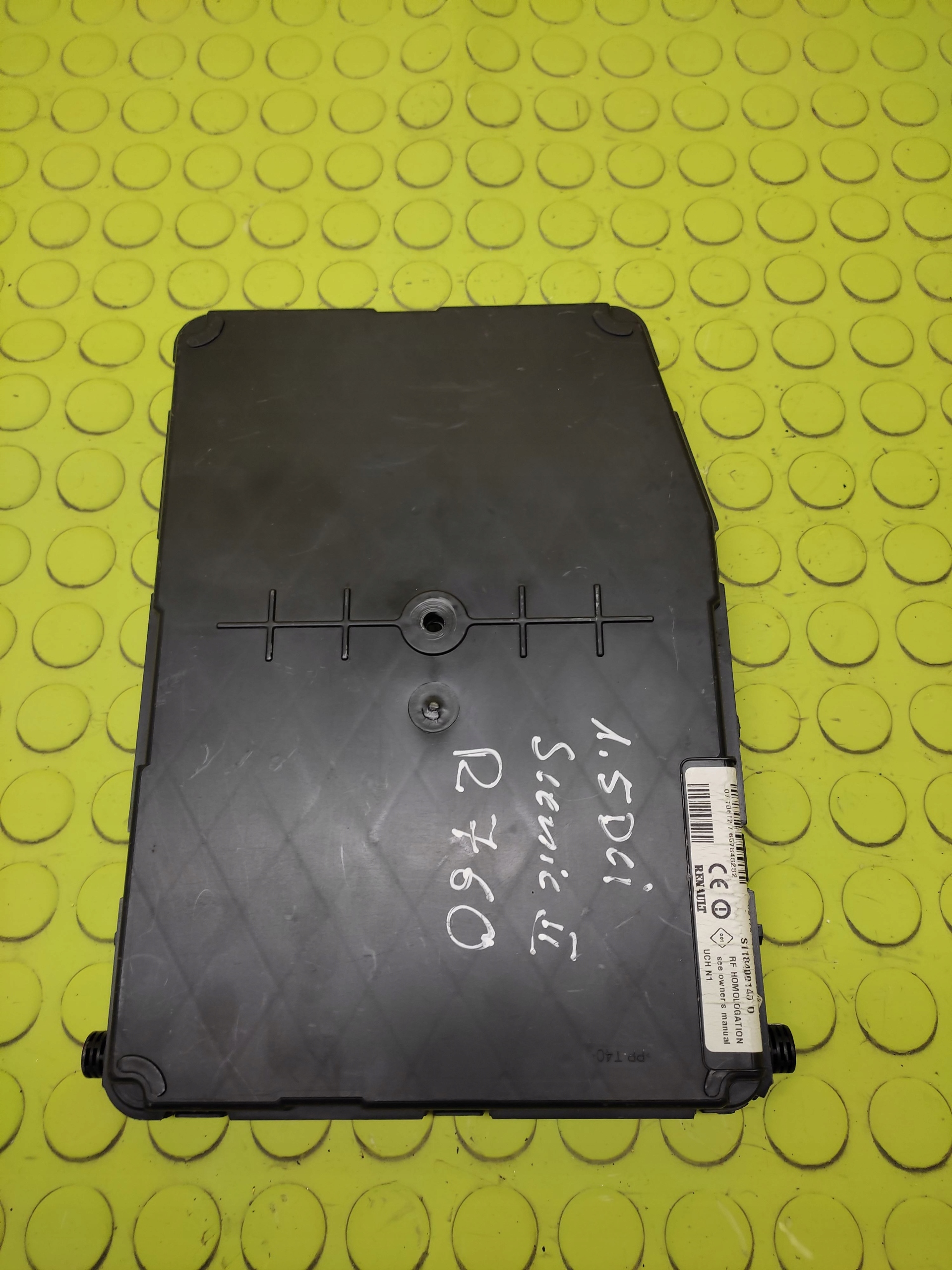 RENAULT SCENIC II 1.5 DCI control unit compartment UCH