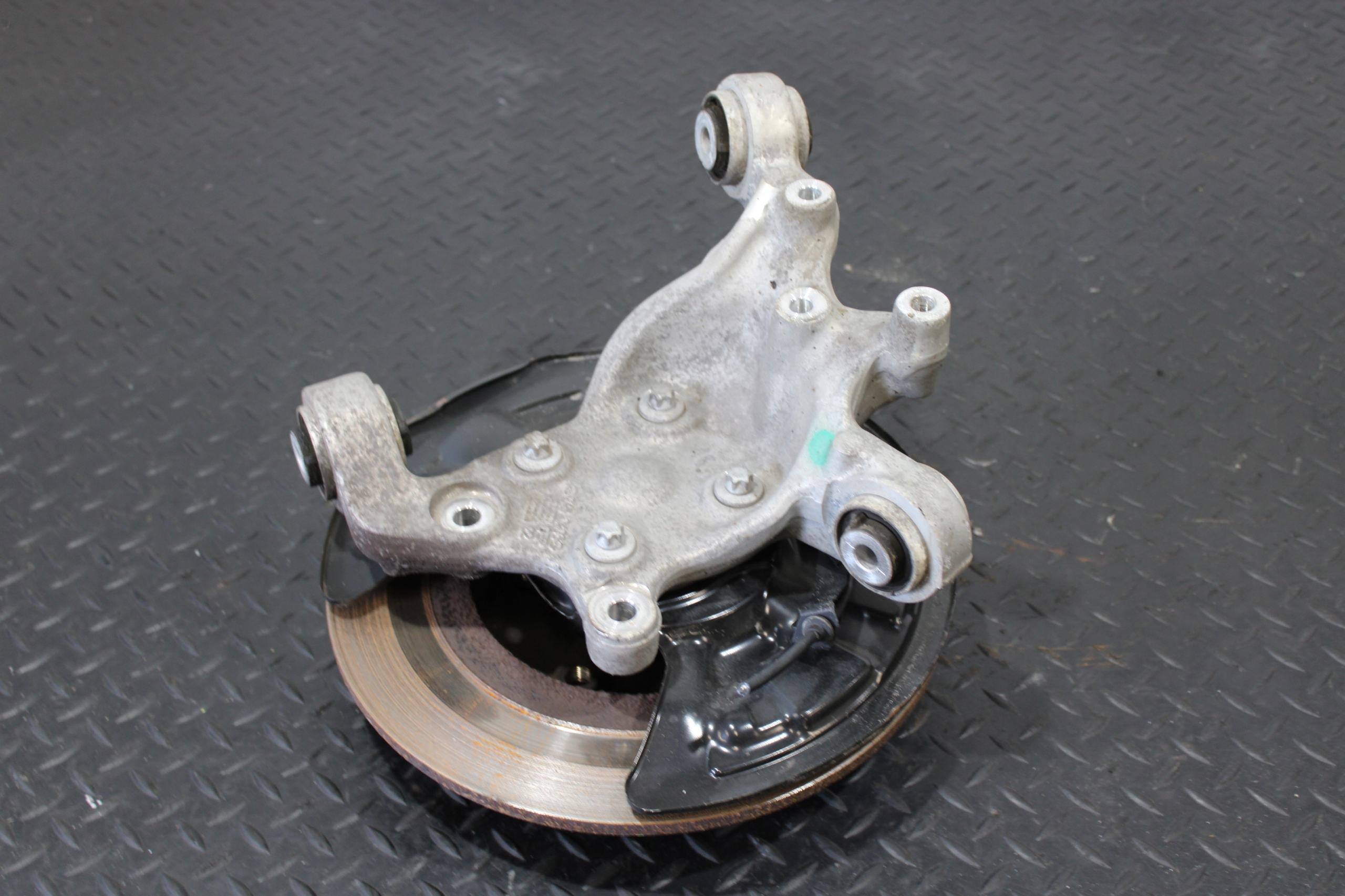 swing right rear part rear 2460406 INFINITI Q30