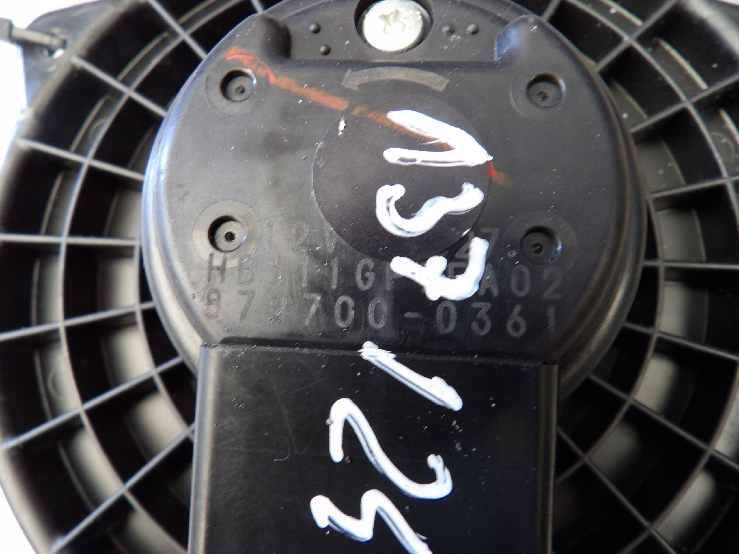 Mazda 6 a ventilátor topení 872700-0361