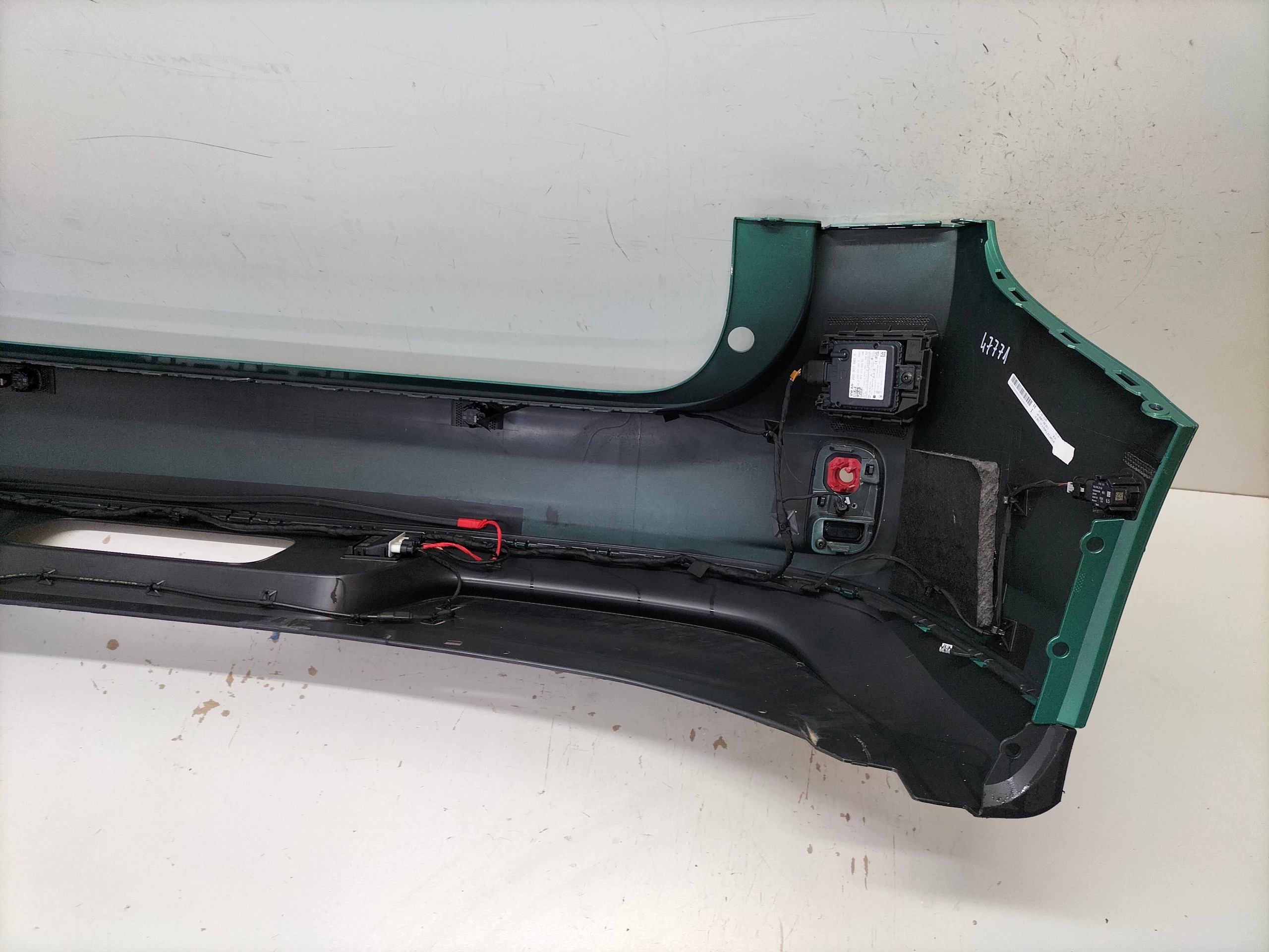 bumper rear rear part VW ID BUZZ 22- ID.BUZZ wersja below 6x sensors PDC ,
