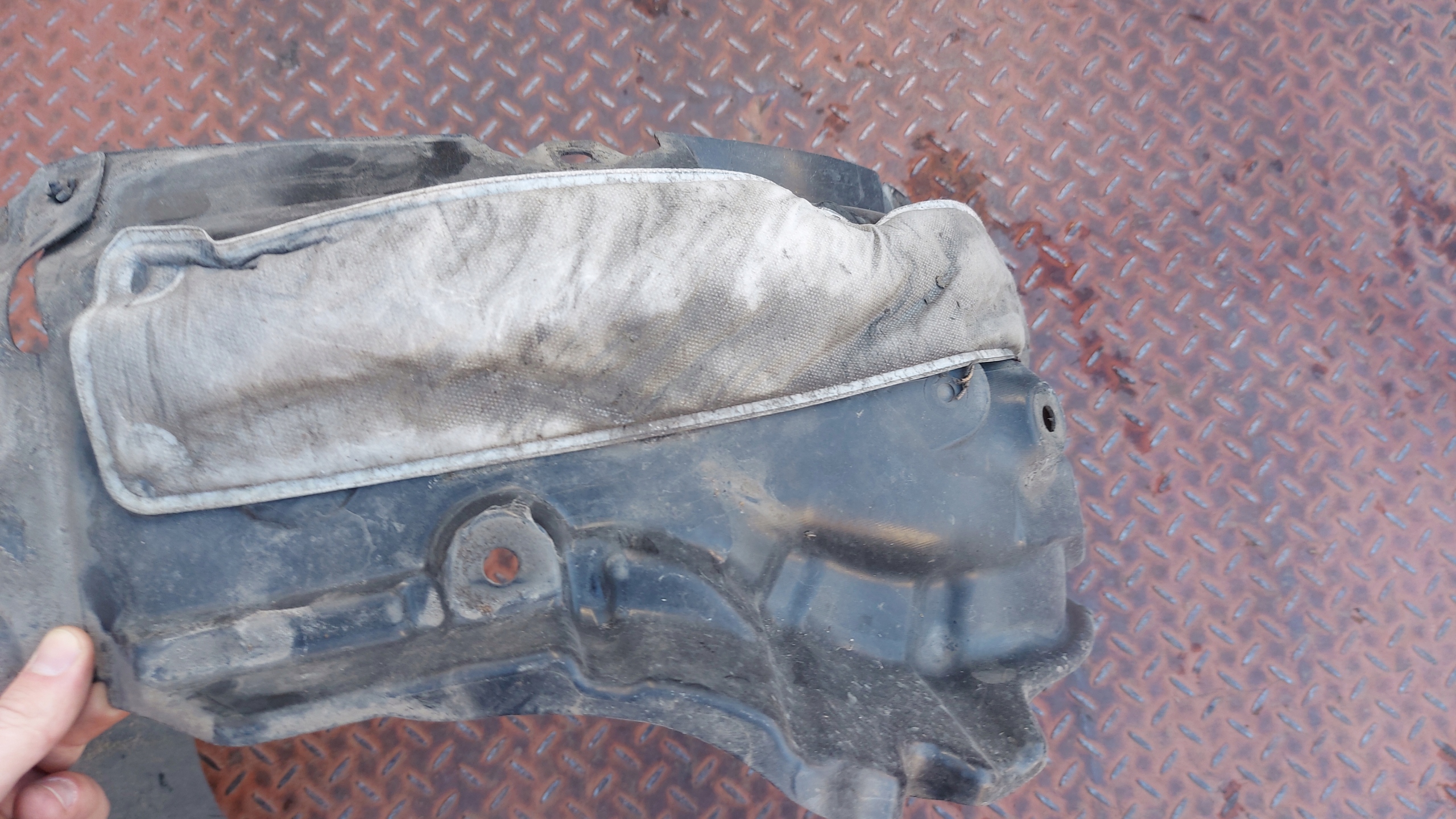 mudguard right front TOYOTA COROLLA E21 19- KOMBI