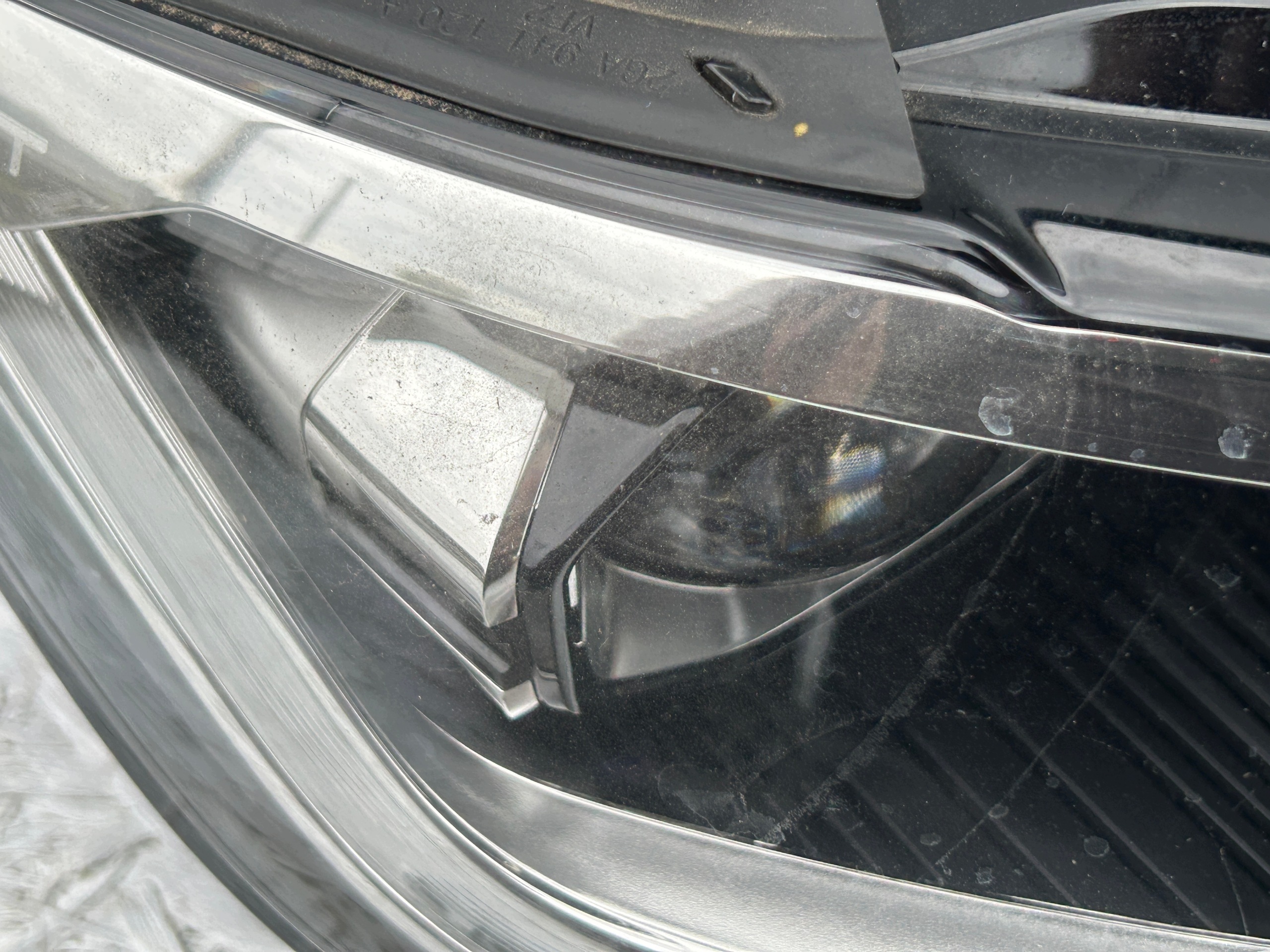 light right front front FULL LED IQ VW T-ROC 2GA941036CC