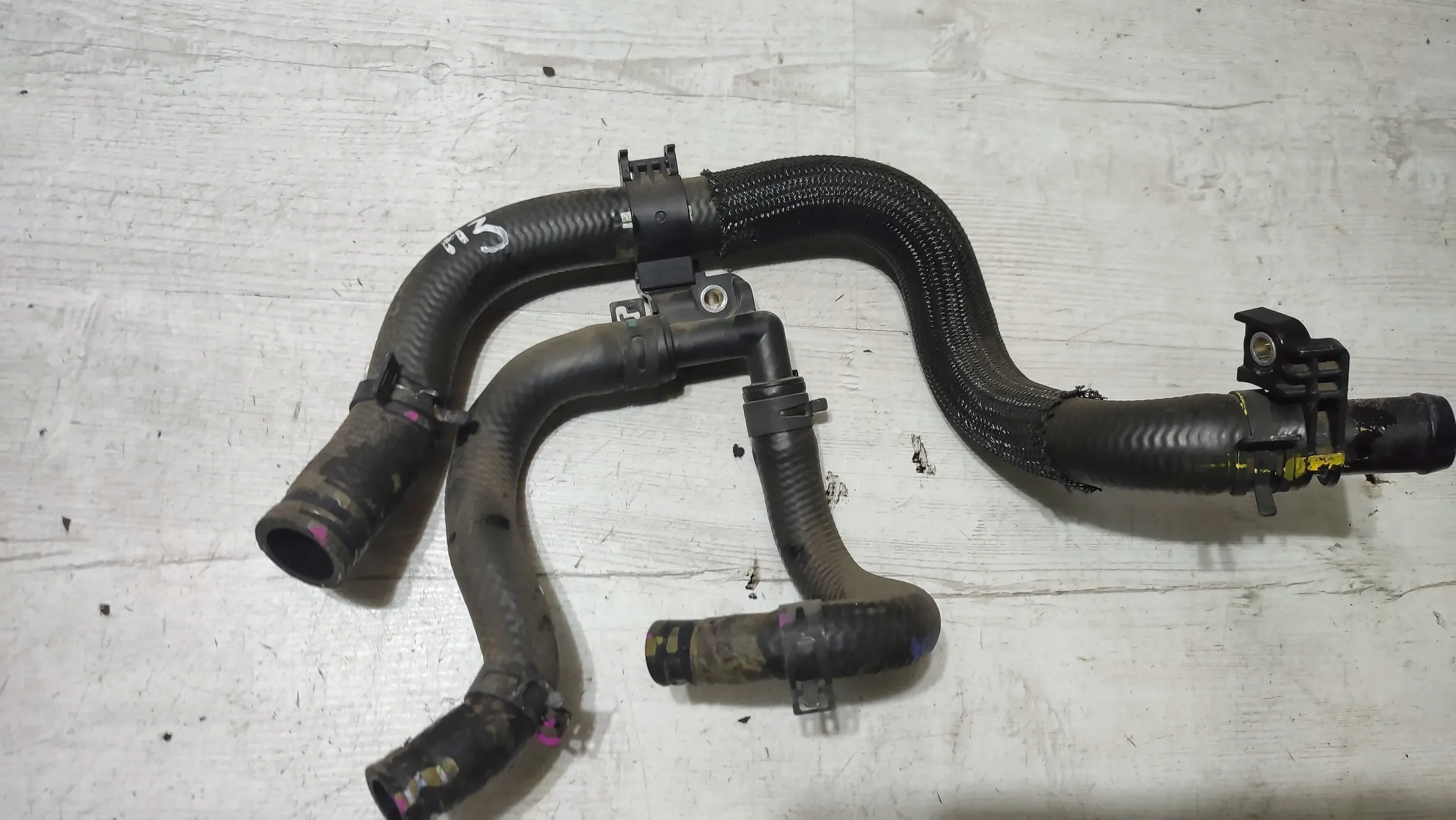 Mazda 3 III BM 17r 1.5d hadice chladiče vody