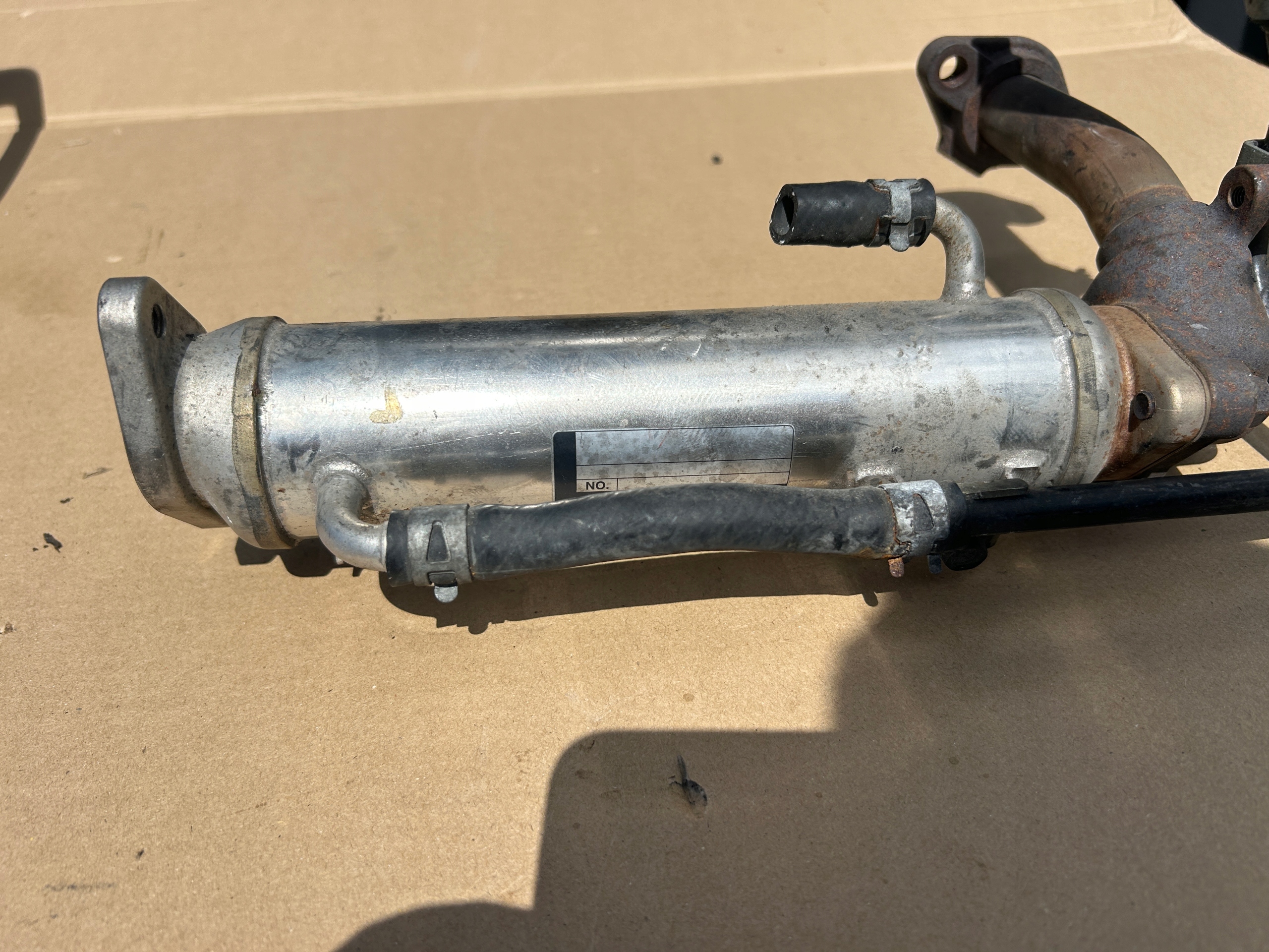 ISUZU D-MAX e 2,5 TD radiatore EGR
