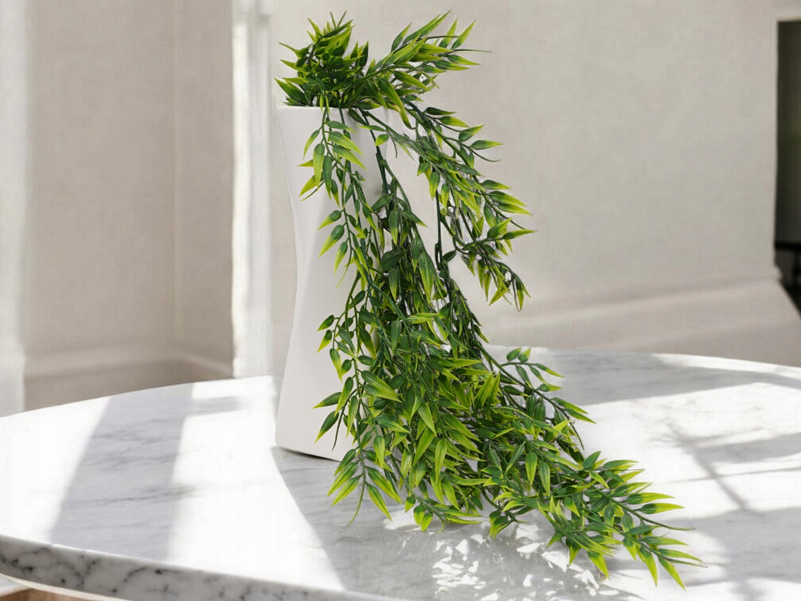 RUSKUS ZWISAJĄCA GĘSTA ZIELONA ROŚLINA 75cm DEKORACJA ZWIS ŚLUB WESELE Marka Topoblu