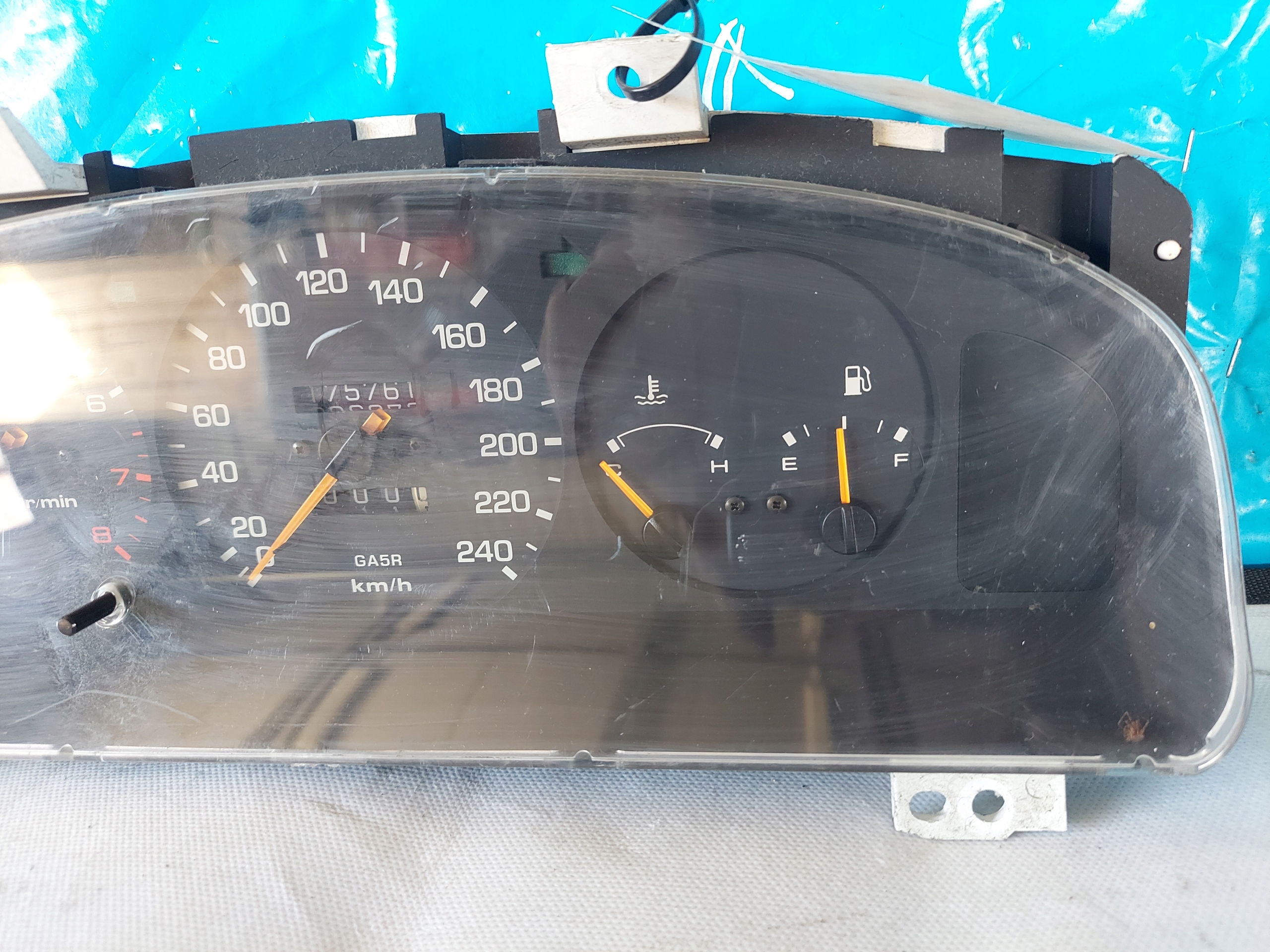 dials clock MAZDA 626 2.0 B GC5KC