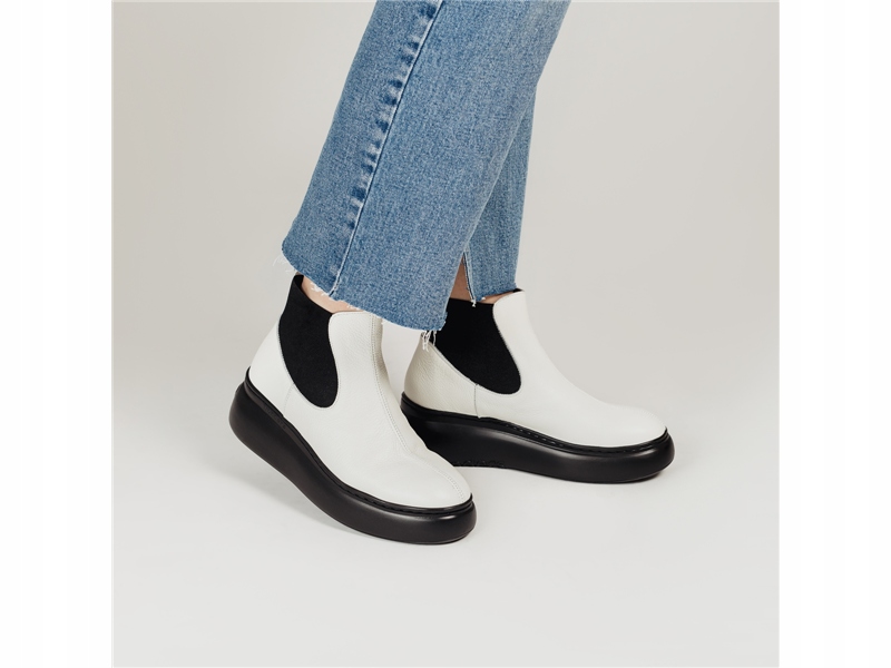 Białe botki na platformie Wonders A-2604 37 Oryginalne opakowanie producenta pudełko