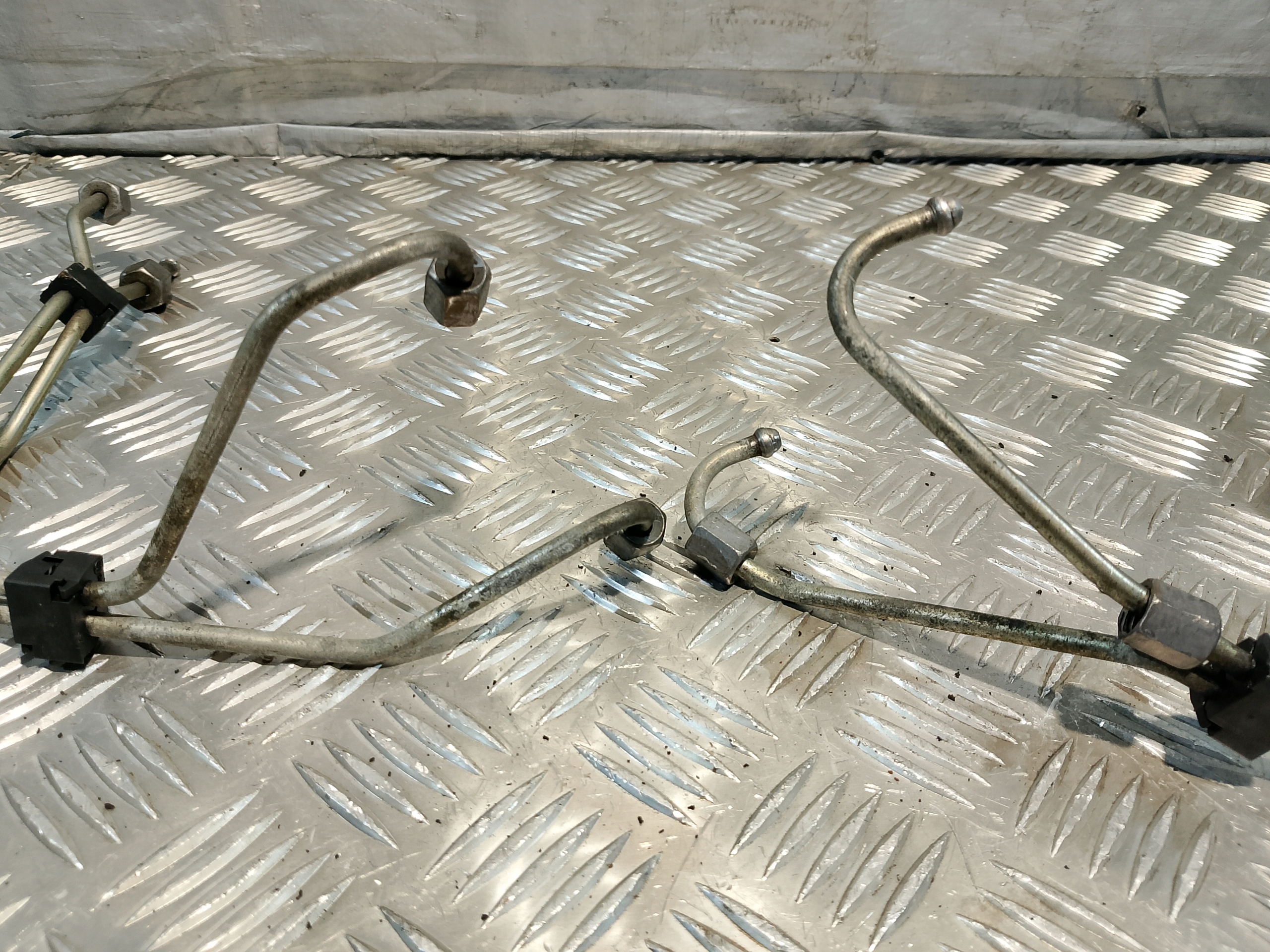 fuel hoses FORD FIESTA MK7 1.6 D 90 KM