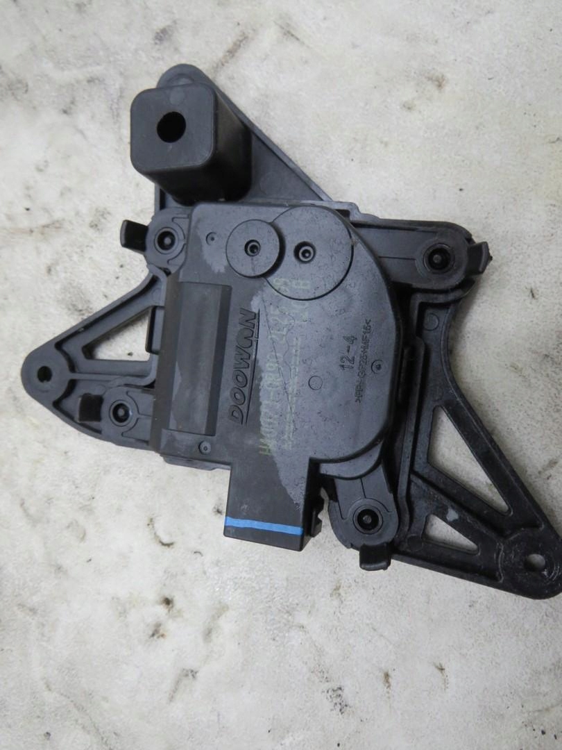 SILNICZEK NAGRZEWNICY HYUNDAI I40