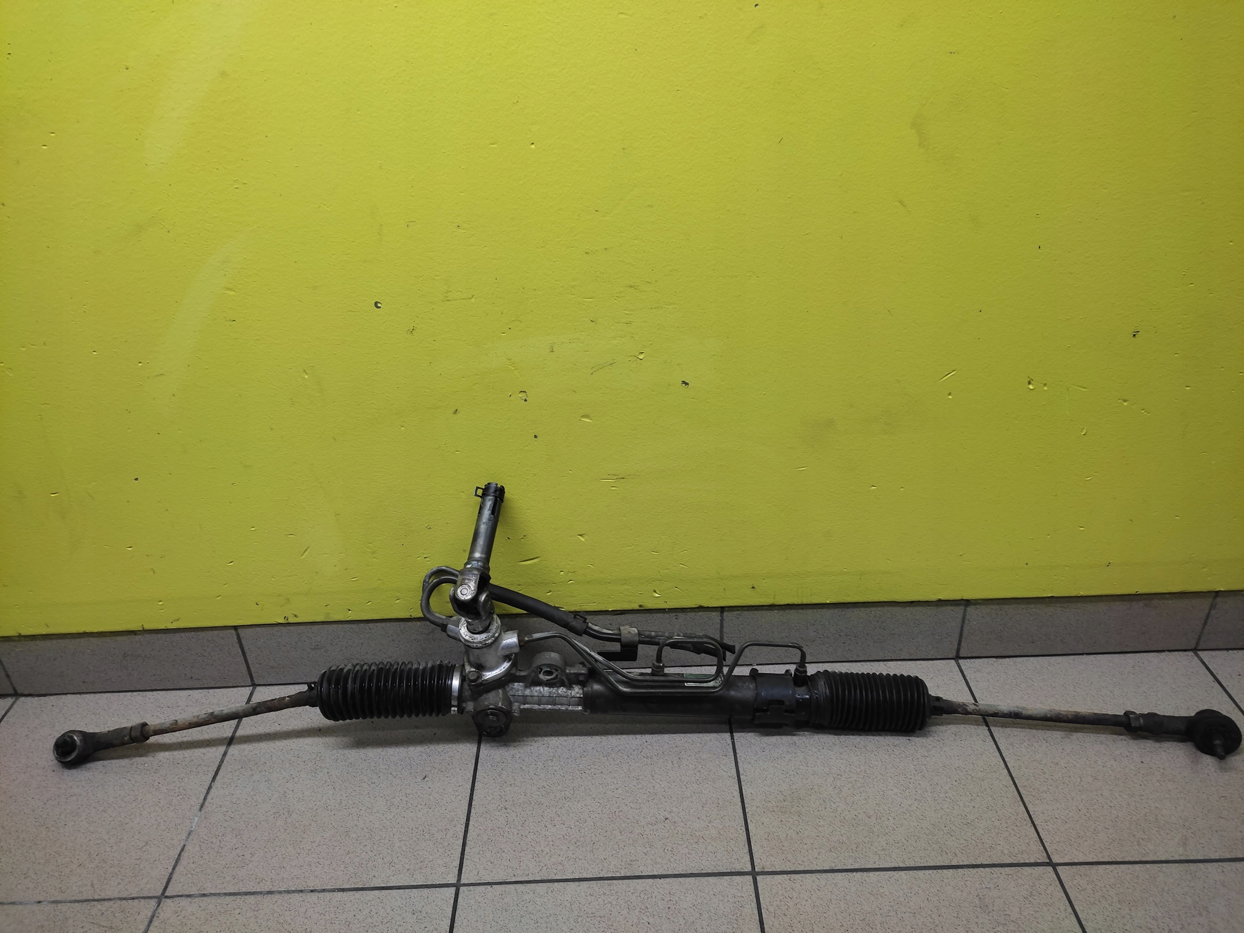HYUNDAI COUPE servo control 577002C000