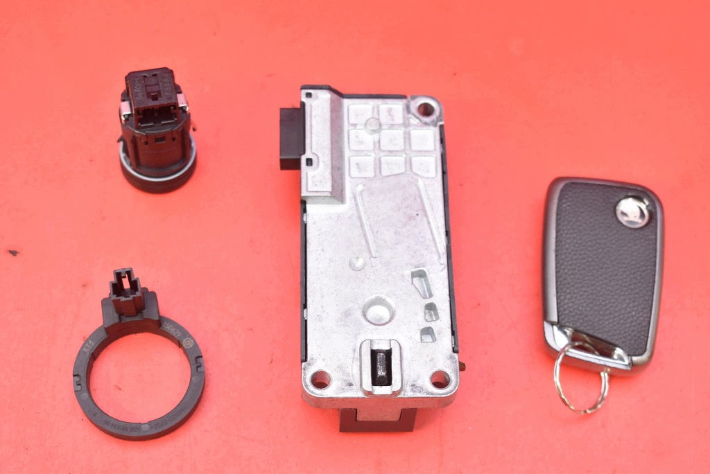 button START/STOP key 3V0905217A SKODA SUPERB 3 III 2.0 TDI 190 KM