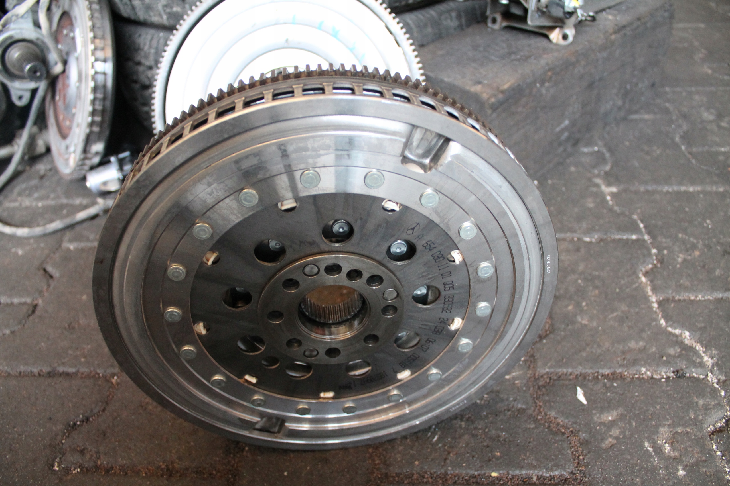 2002. wheel flywheel MERCEDES A6540301101