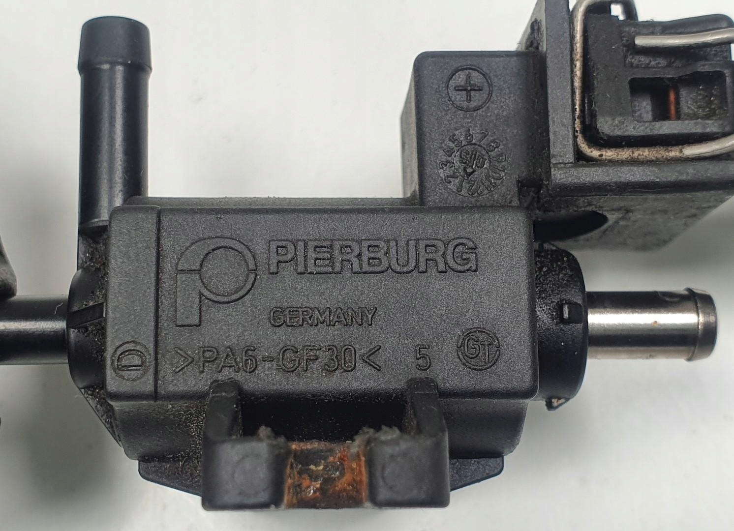 клапан давления opel Astra II g 2.0 T 55557806