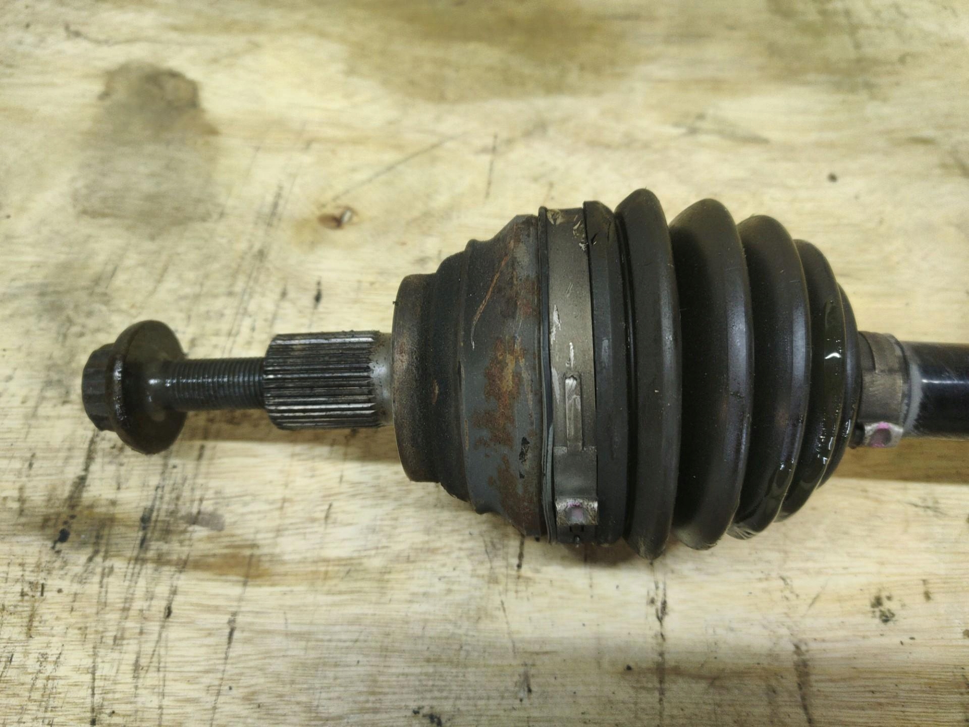 semi-axis front left side Volkswagen Beetle A5 2016 5C0407271AQ