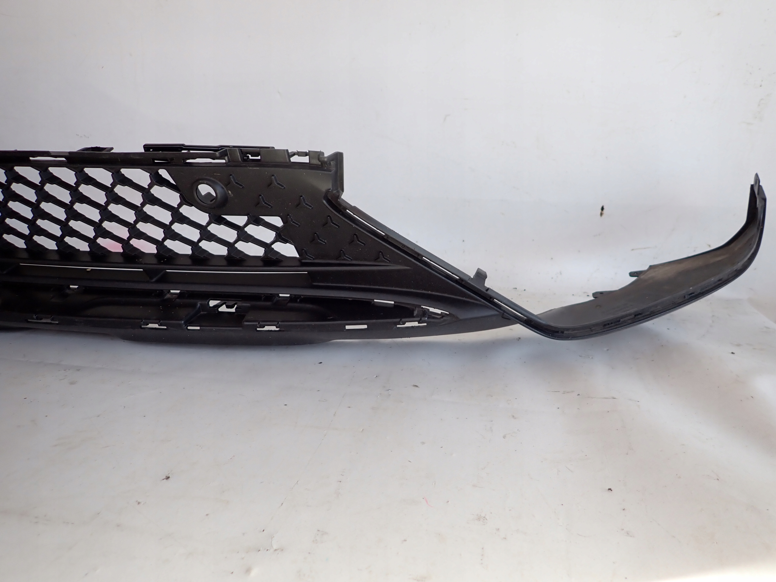 MERCEDES X254 GLC II AMG bumper front grid central W bumper