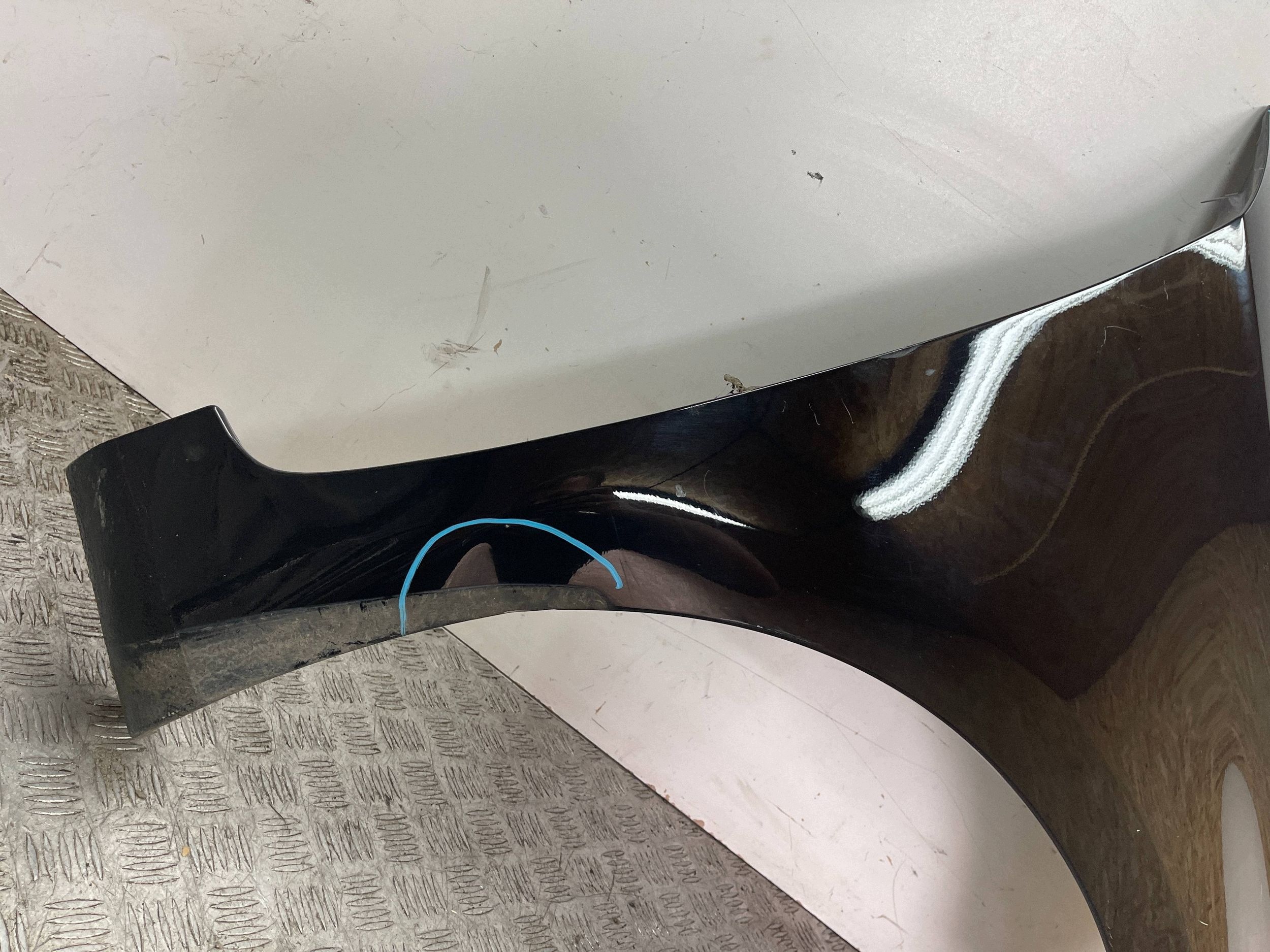fender front front right right KIA CARENS 4 IV 13