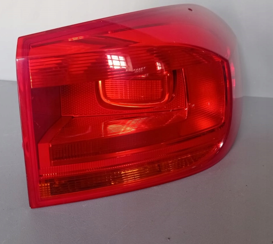 VW TIGUAN 11R light right rear part EU