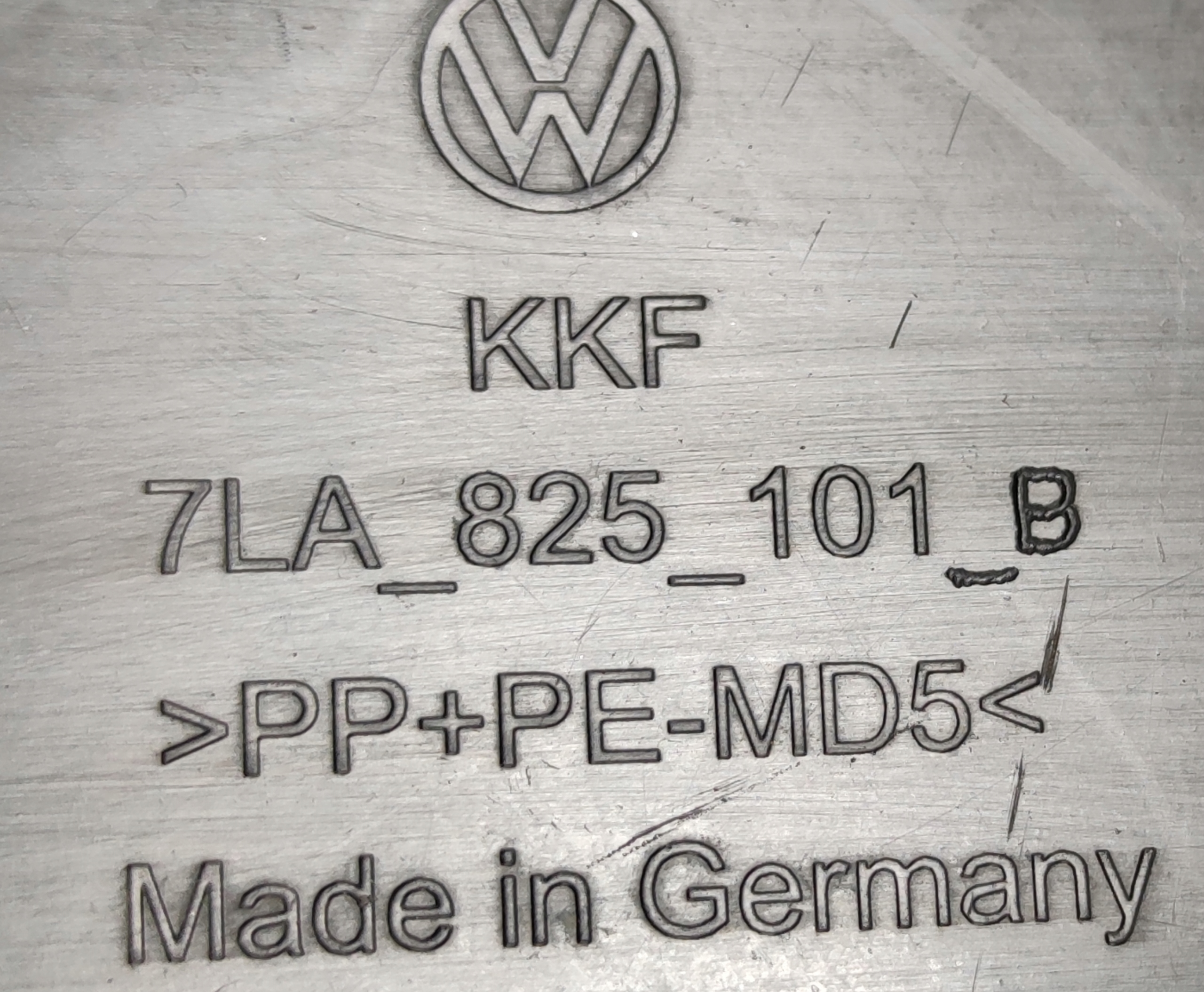 cover cover chassis left VW T6 7LA825101B