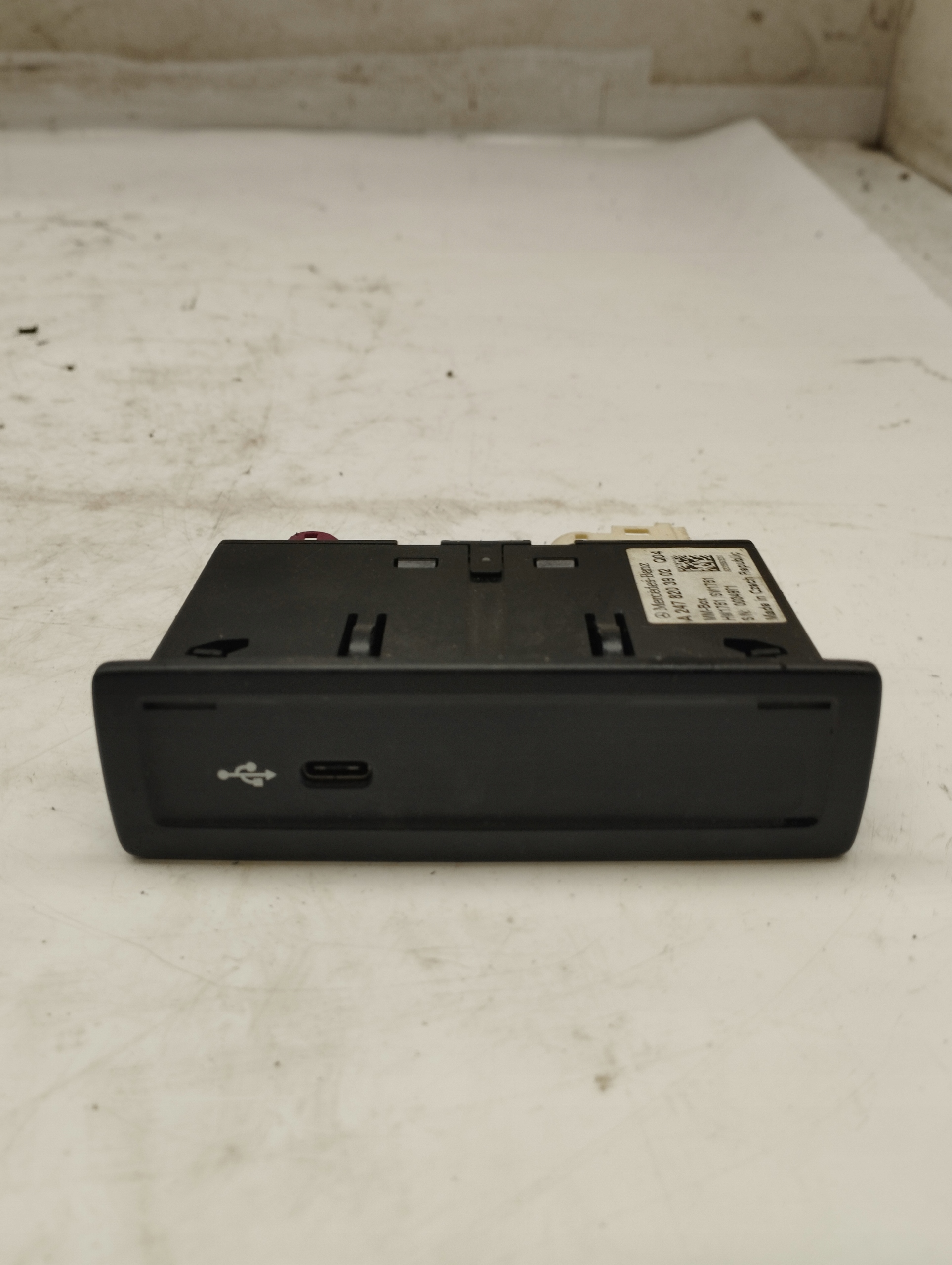 MERCEDES W177 AMG A35 usb A2478203902
