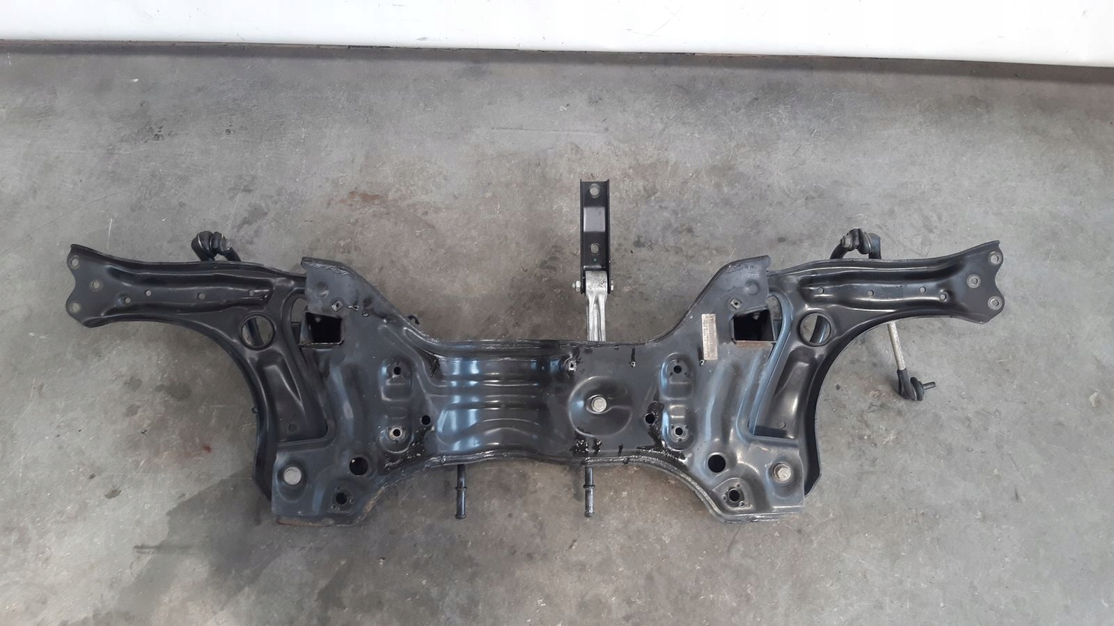 axle beam subframe front front Skoda Fabia III LIFT 1,0 MPI