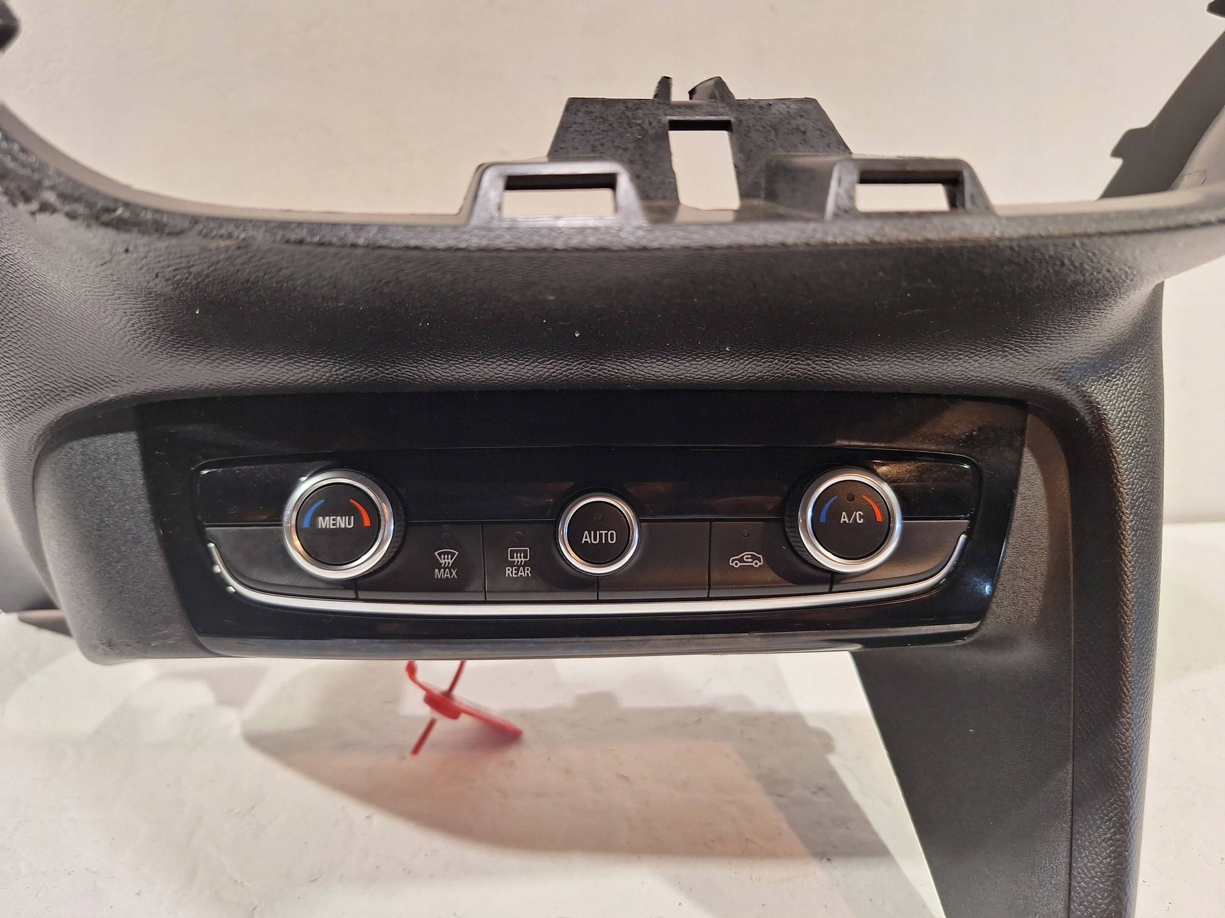 Unite commande clima 39181224 OPEL CORSA F 19