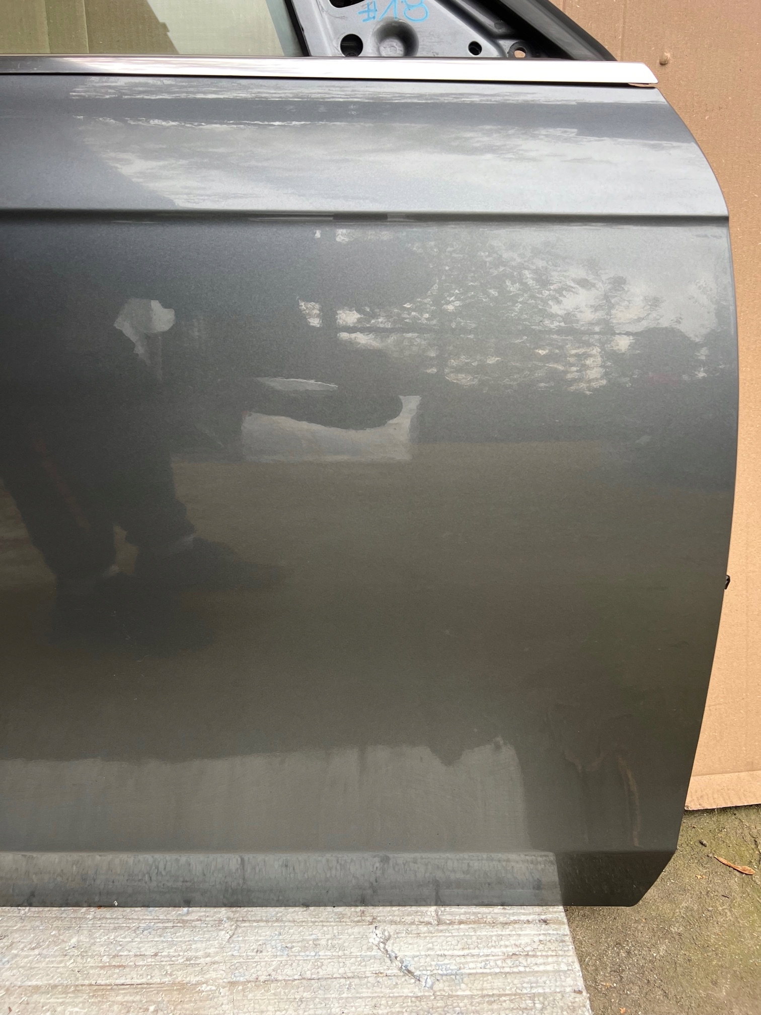 AUDI A4 B8 dvere pravé predné pravý predok LZ7R